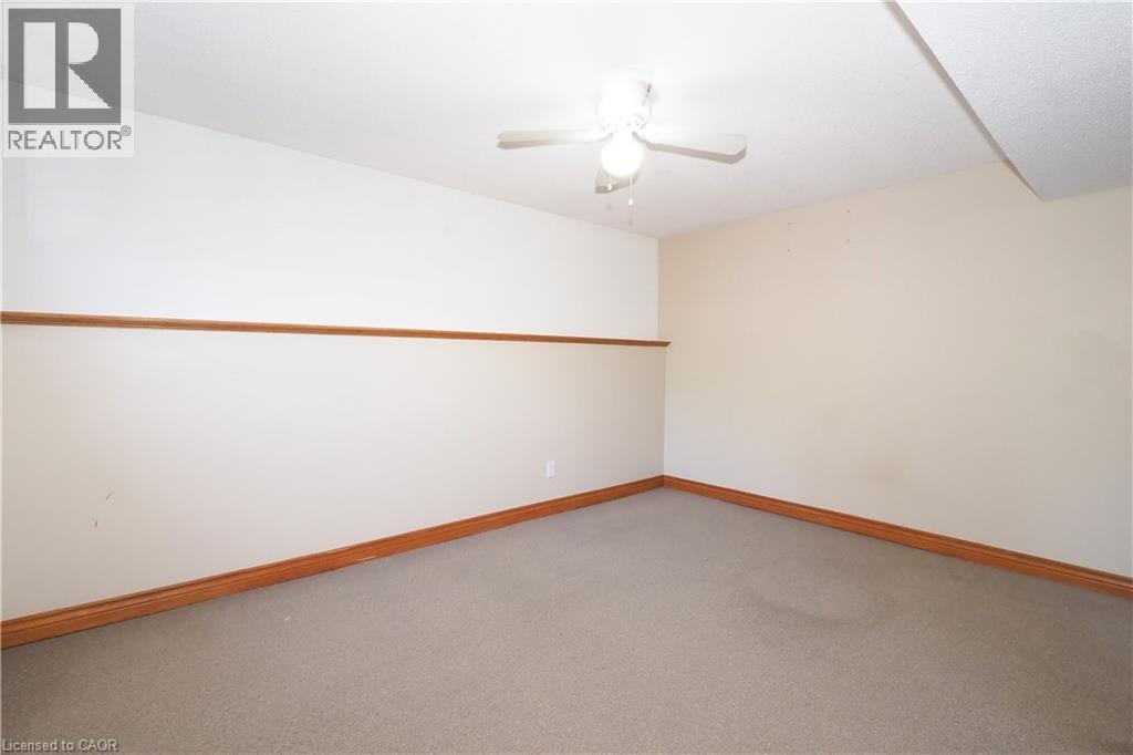 870 Strasburg Road, Kitchener, Ontario  N2E 2K4 - Photo 32 - 40859569