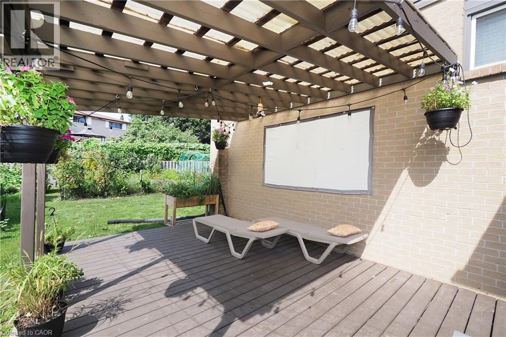 870 Strasburg Road, Kitchener, Ontario  N2E 2K4 - Photo 42 - 40859569