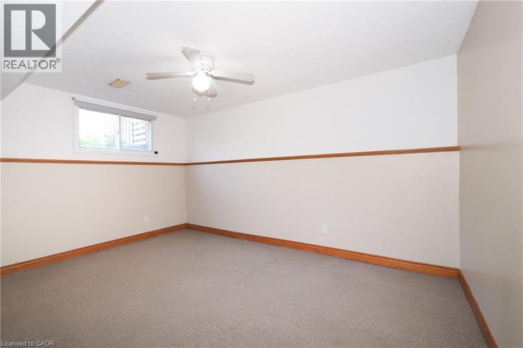870 Strasburg Road, Kitchener, Ontario  N2E 2K4 - Photo 31 - 40859569