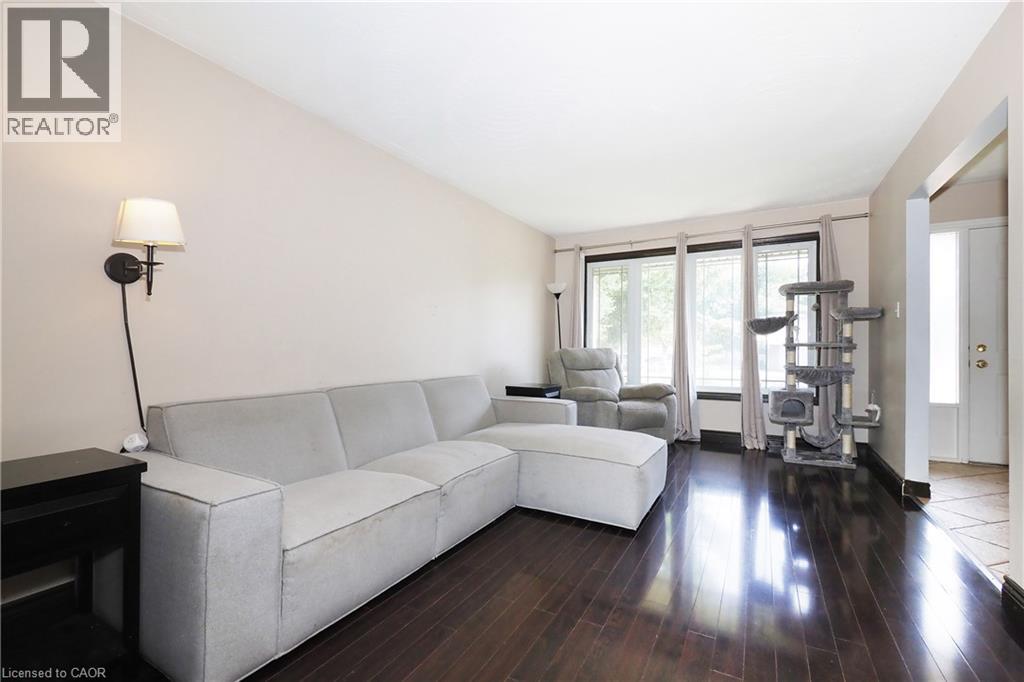 870 Strasburg Road, Kitchener, Ontario  N2E 2K4 - Photo 8 - 40859569
