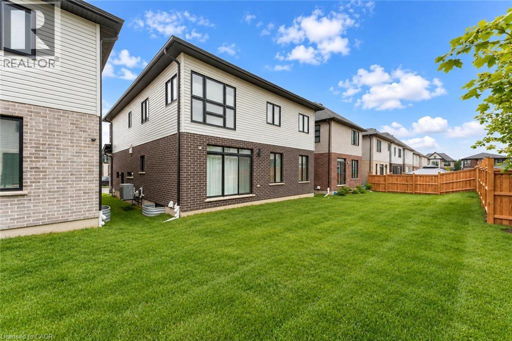 27 Jacob Detweiller Drive, Kitchener, Ontario  N2P 0K7 - Photo 40 - 40860497