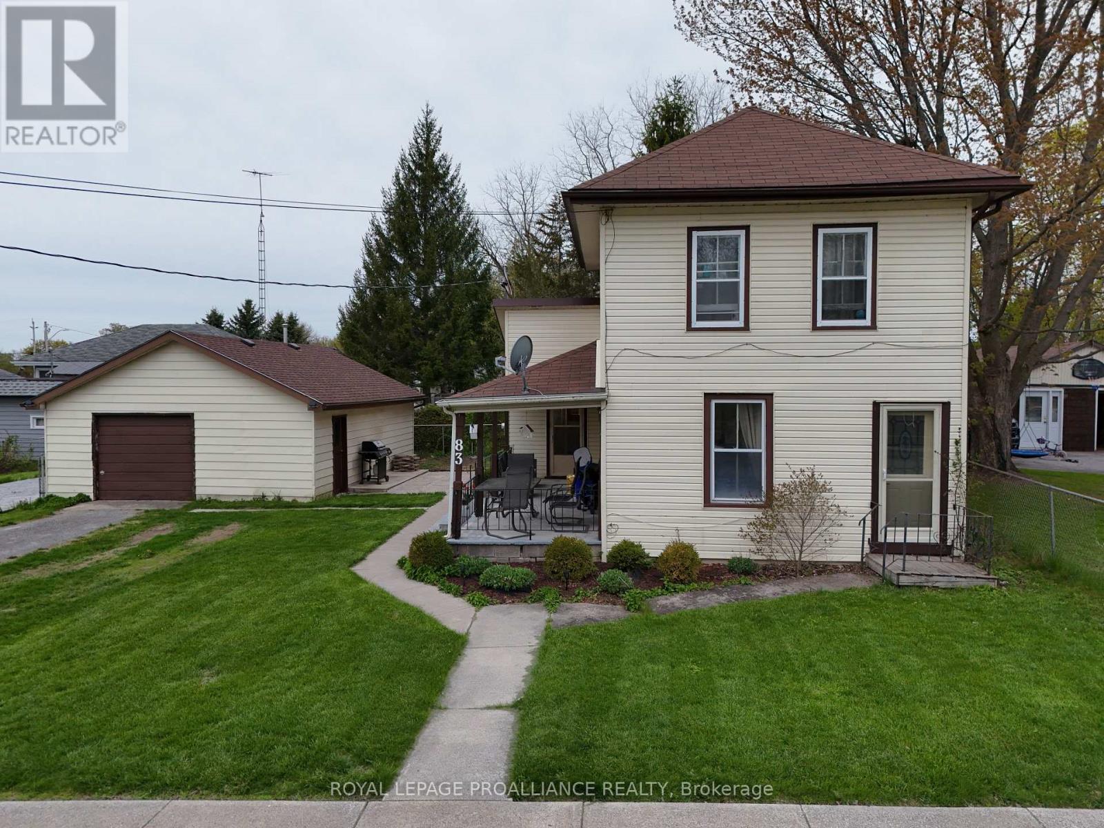 83 COLLEGE STREET, Deseronto, Ontario