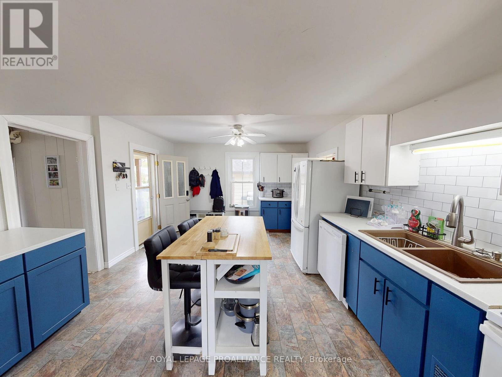 83 College Street, Deseronto, Ontario  K0K 1X0 - Photo 11 - X13759764