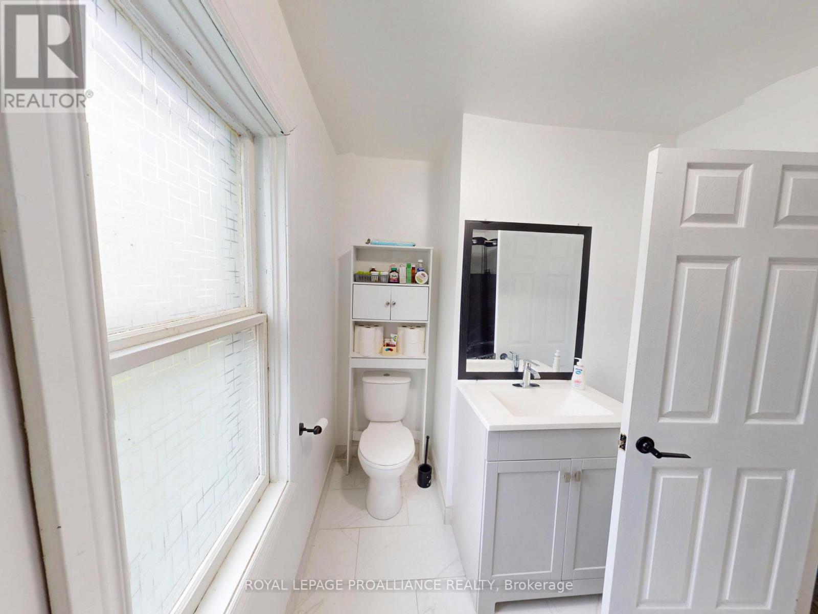 83 College Street, Deseronto, Ontario  K0K 1X0 - Photo 12 - X13759764