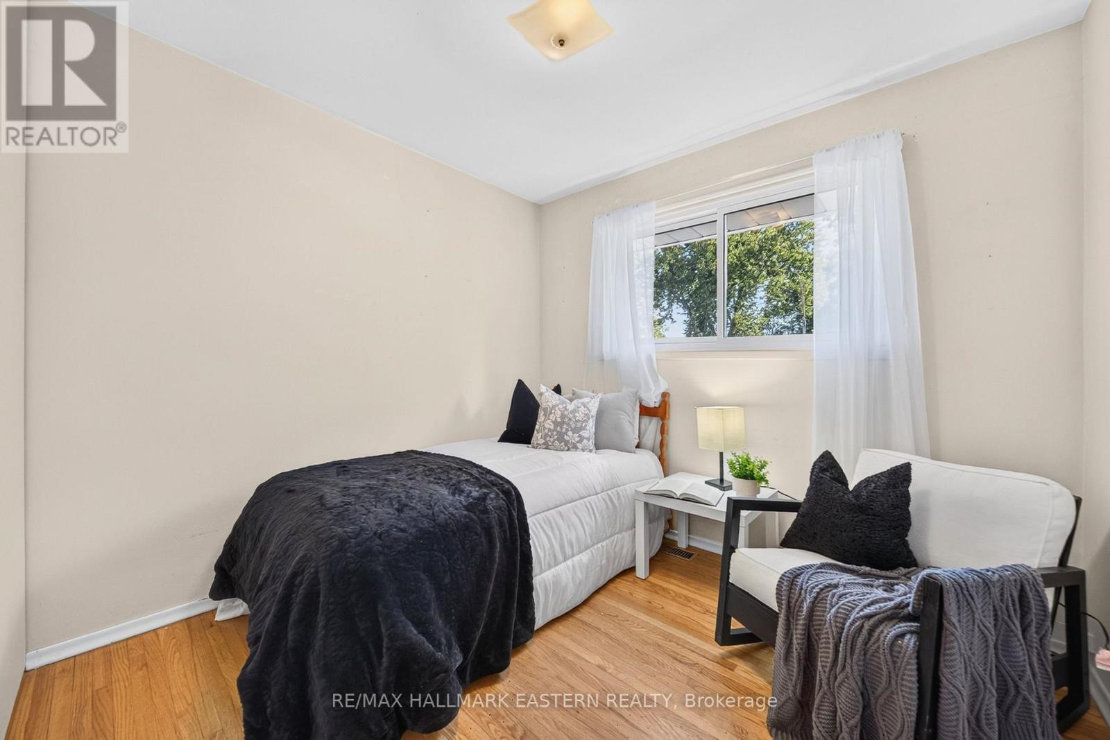 1337 Franklin Drive W, Peterborough, Ontario  K9H 6Z5 - Photo 10 - X13759826