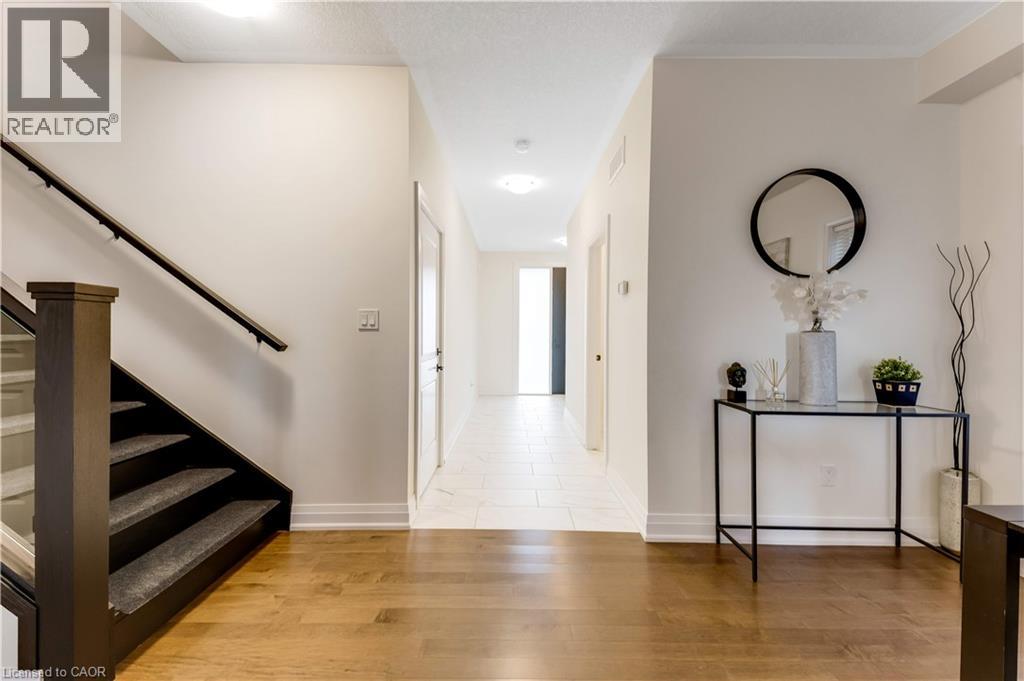 27 Jacob Detweiller Drive, Kitchener, Ontario  N2P 0K7 - Photo 6 - 40860497