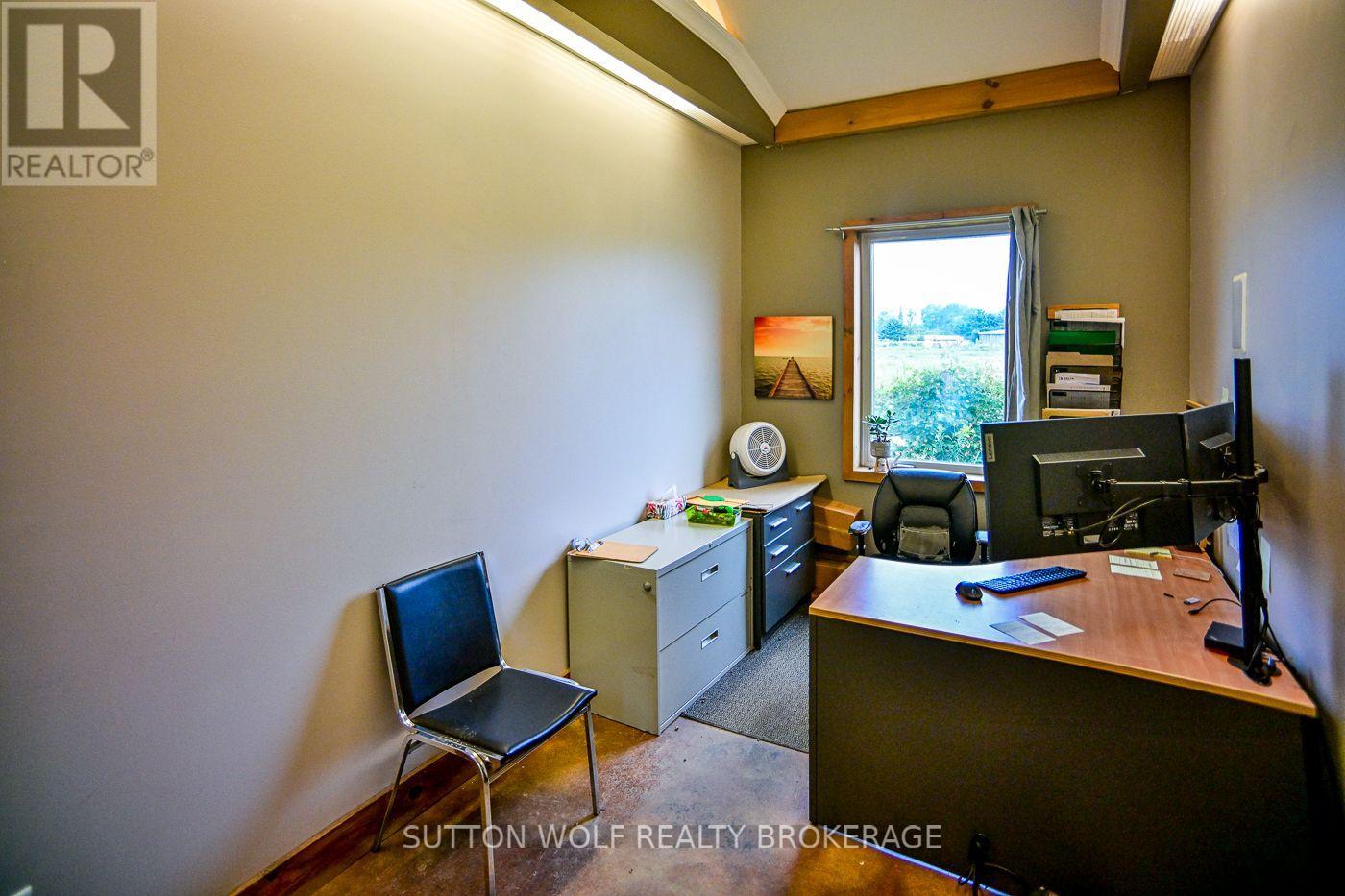 21831 Cooks Road W, Strathroy-Caradoc, Ontario  N0L 1W0 - Photo 10 - X13759592