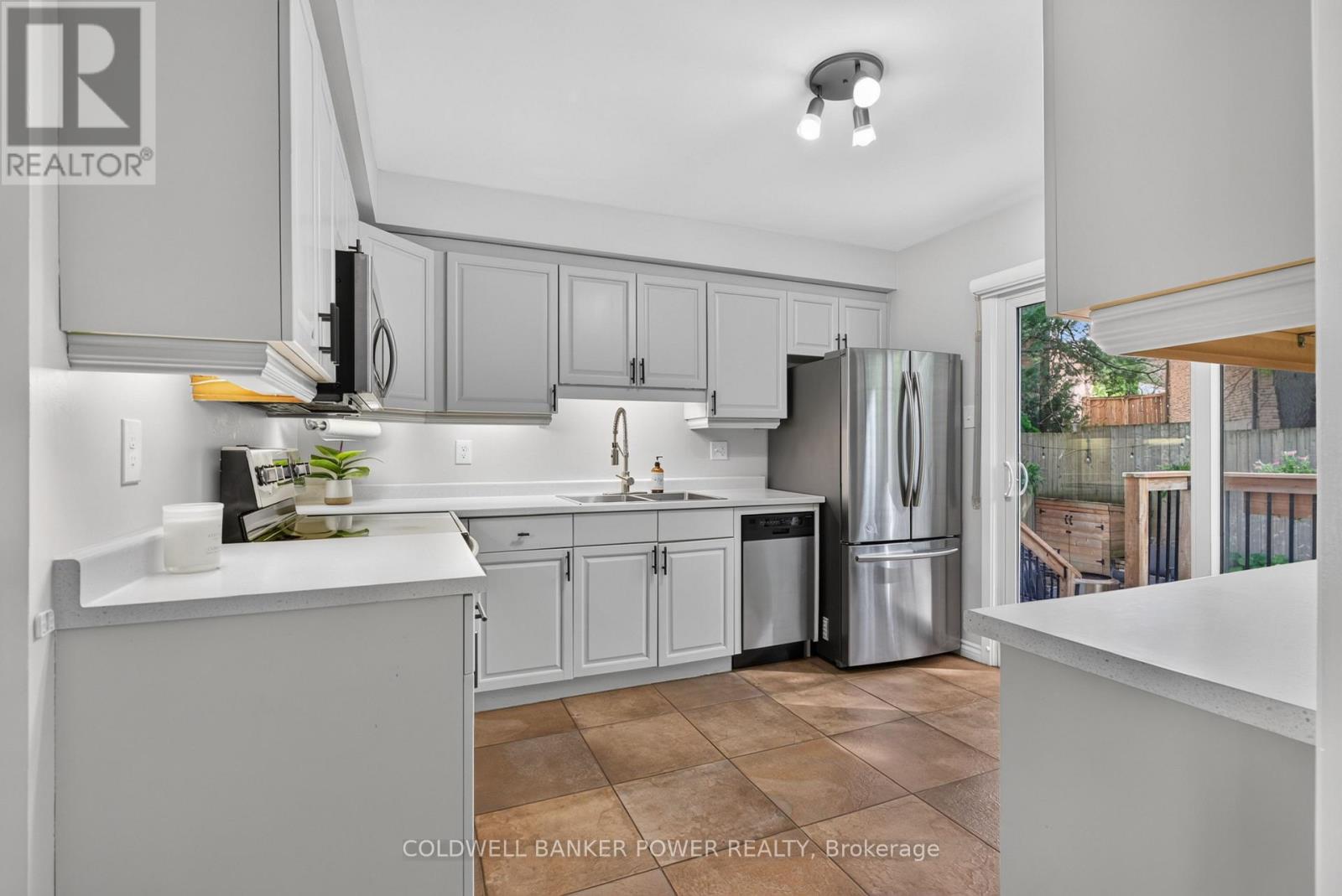 34 Comox Court, London South, Ontario  N6K 3K9 - Photo 13 - X13759820