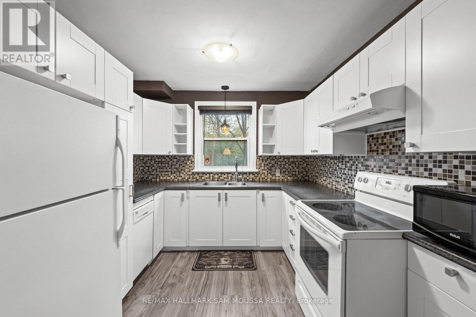 378 Byron Avenue, Ottawa, Ontario  K1Z 6Z2 - Photo 8 - X13759496