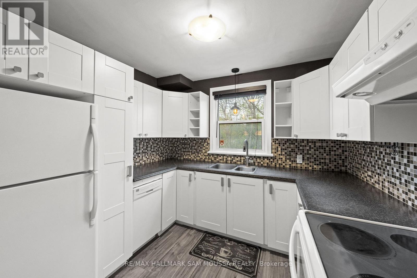 378 Byron Avenue, Ottawa, Ontario  K1Z 6Z2 - Photo 9 - X13759496