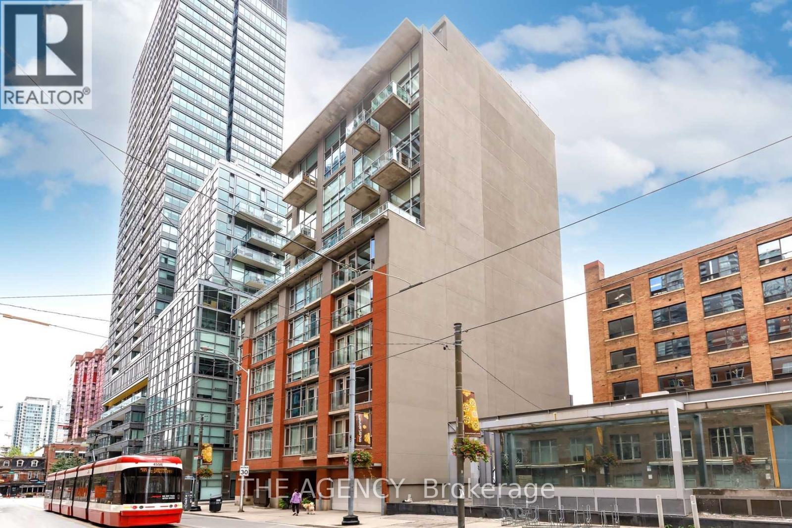 902 - 36 CHARLOTTE STREET, Toronto, Ontario