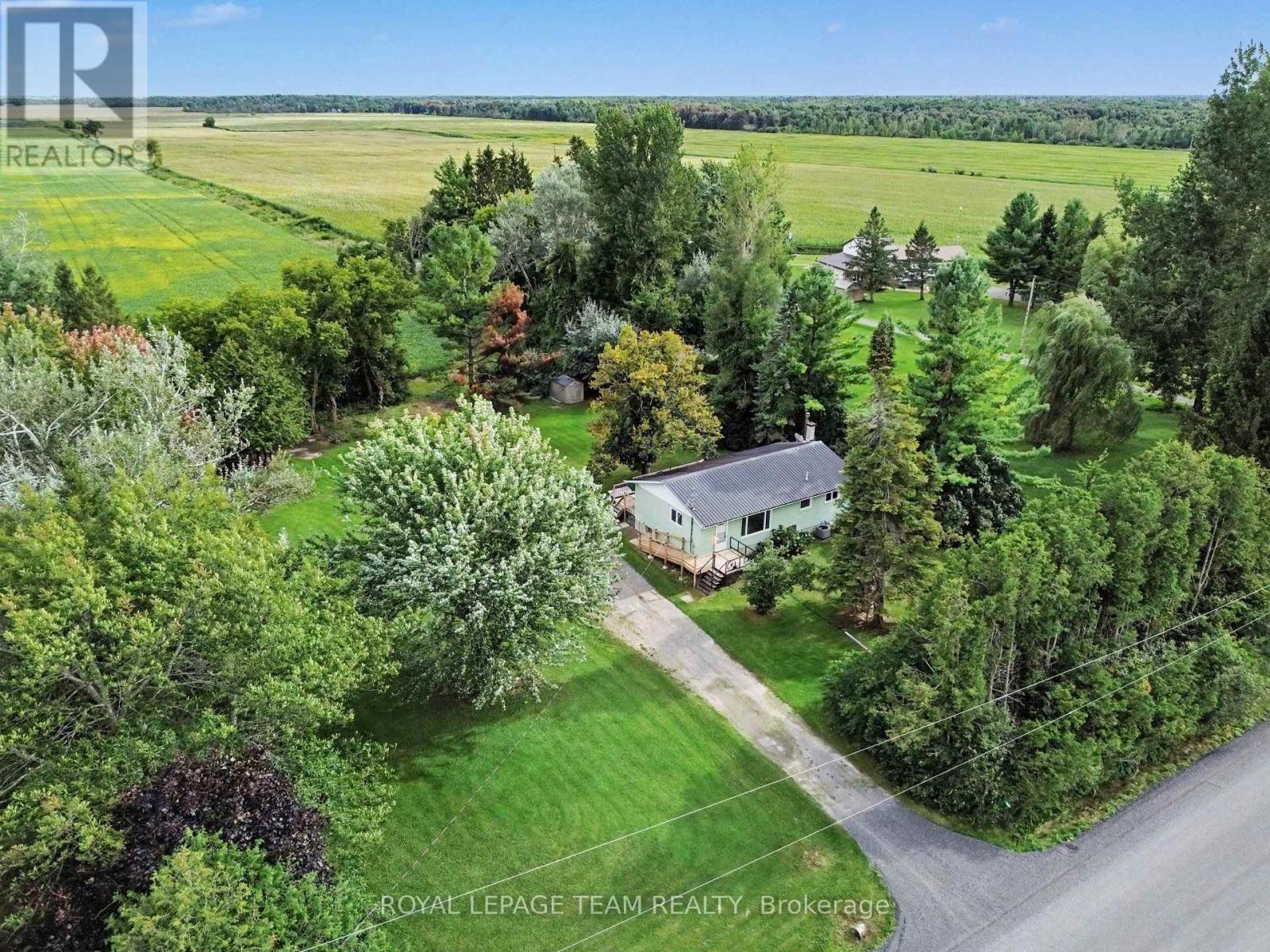 2974 Harbison Road, Ottawa, Ontario  K0A 2Z0 - Photo 1 - X13759522