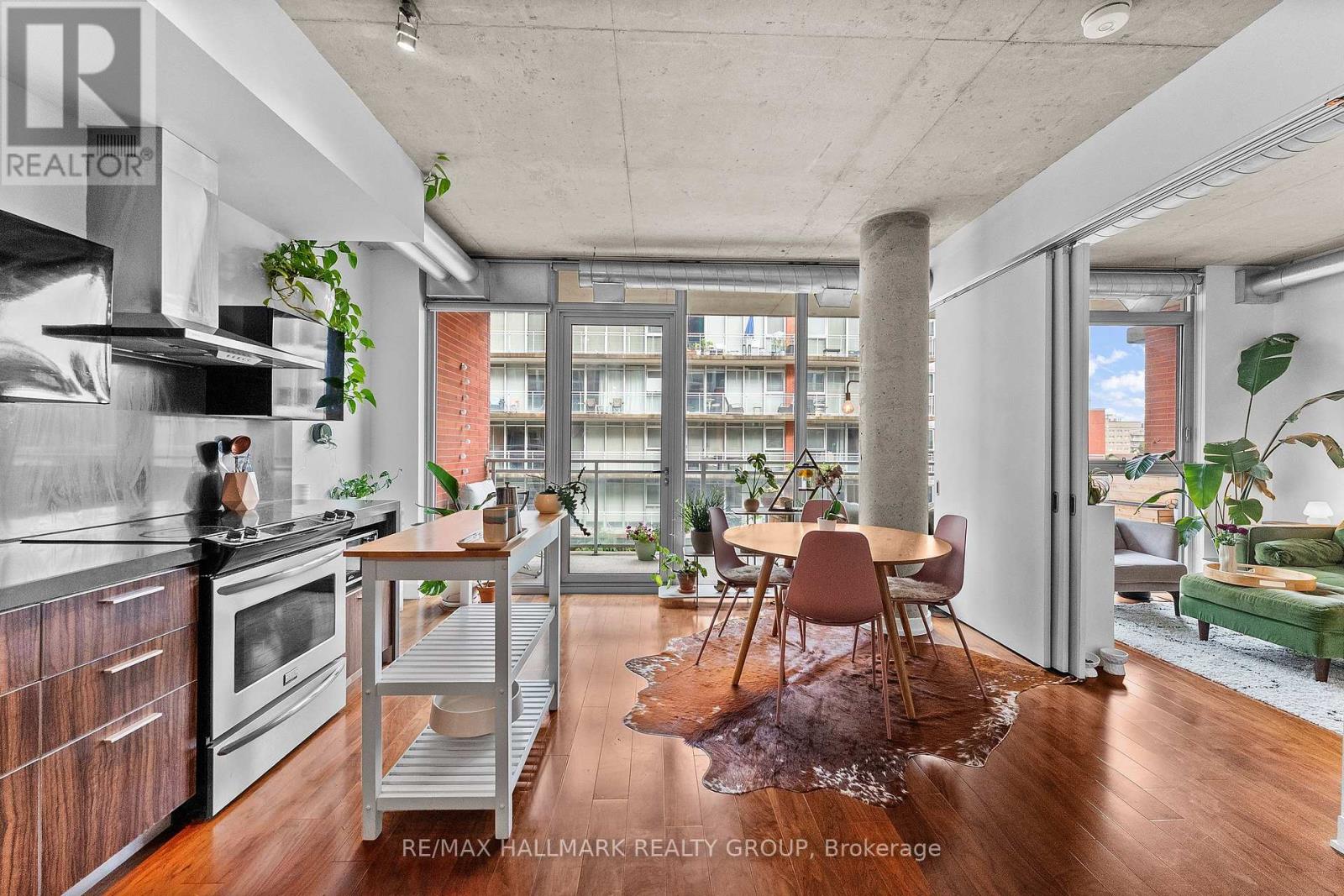 515 - 360 Mcleod Street, Ottawa, Ontario  K2P 1A9 - Photo 2 - X13759534