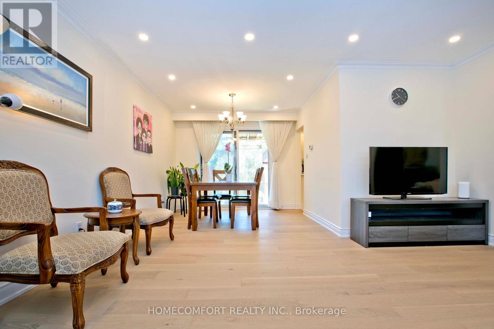 Upper - 19 Oldborough Circle, Toronto, Ontario  M2J 3A1 - Photo 5 - C13759698