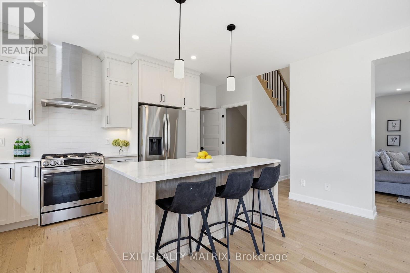 1339 Fribourg Street, Russell, Ontario  K0A 1W0 - Photo 12 - X13759776