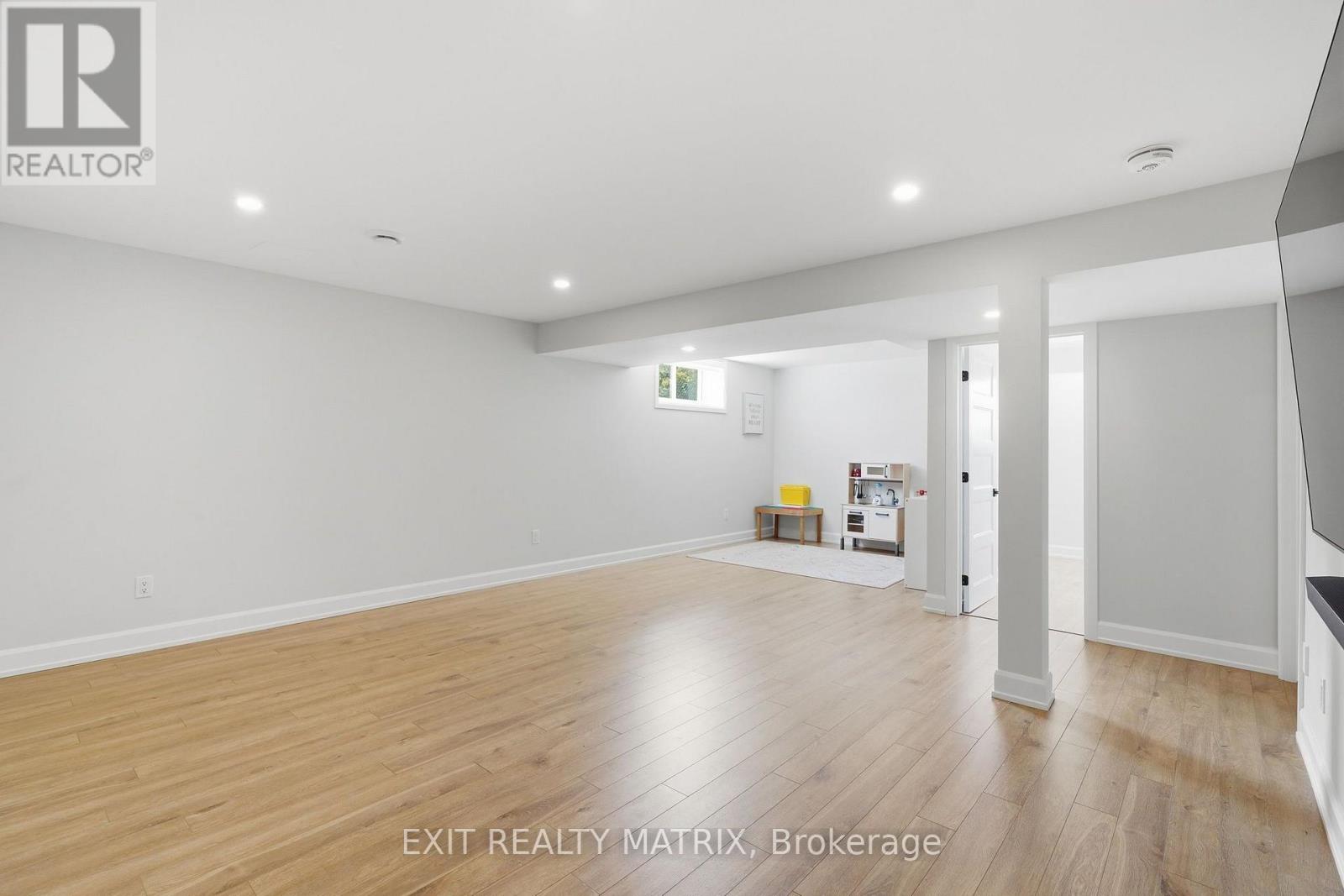 1339 Fribourg Street, Russell, Ontario  K0A 1W0 - Photo 30 - X13759776