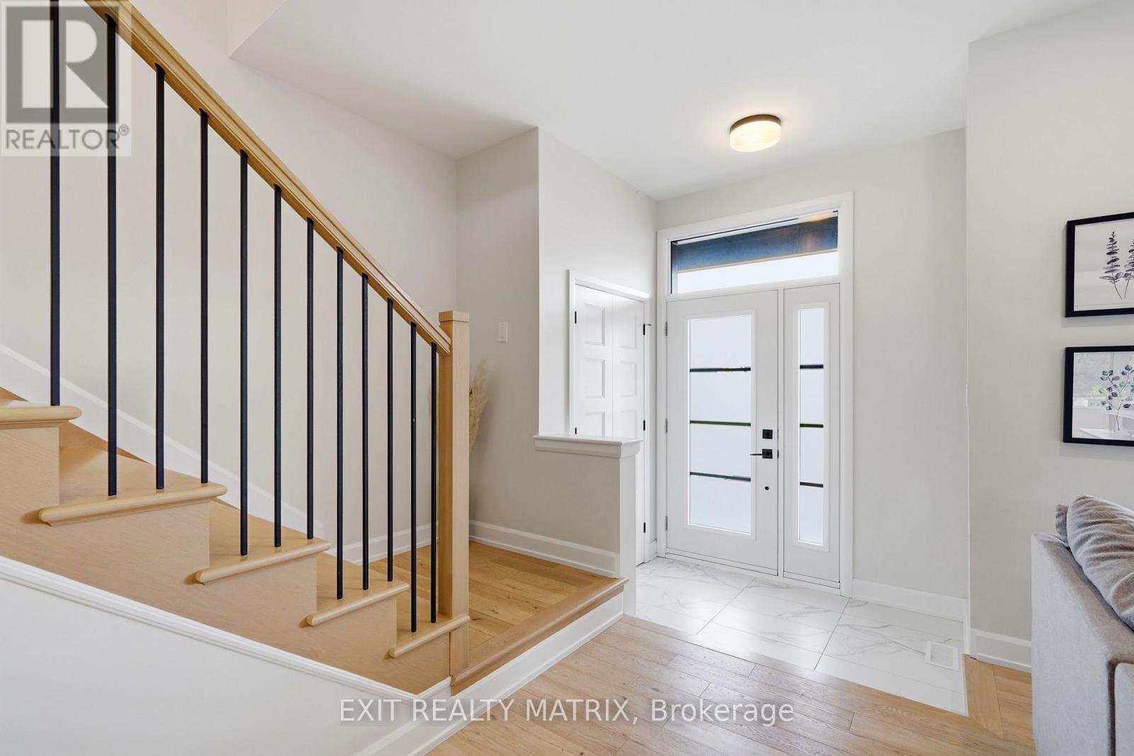 1339 Fribourg Street, Russell, Ontario  K0A 1W0 - Photo 4 - X13759776