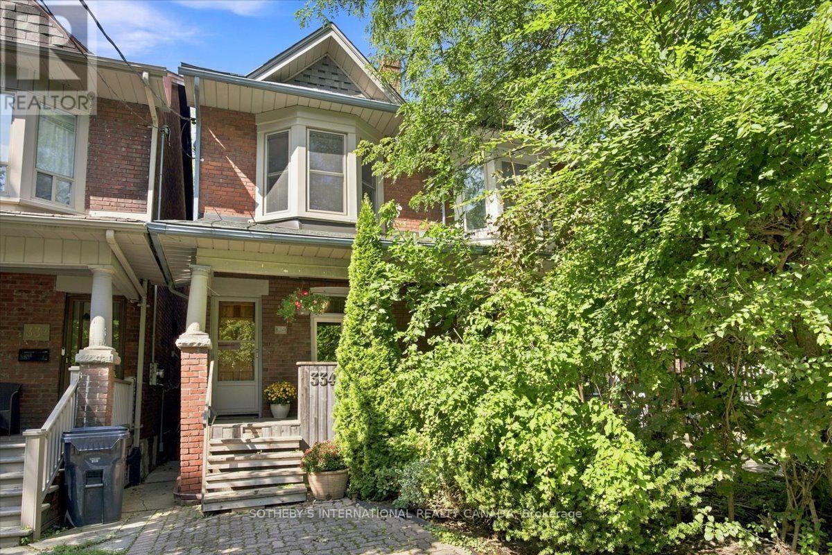 334 Albany Avenue, Toronto, Ontario  M5R 3C9 - Photo 2 - C13759802