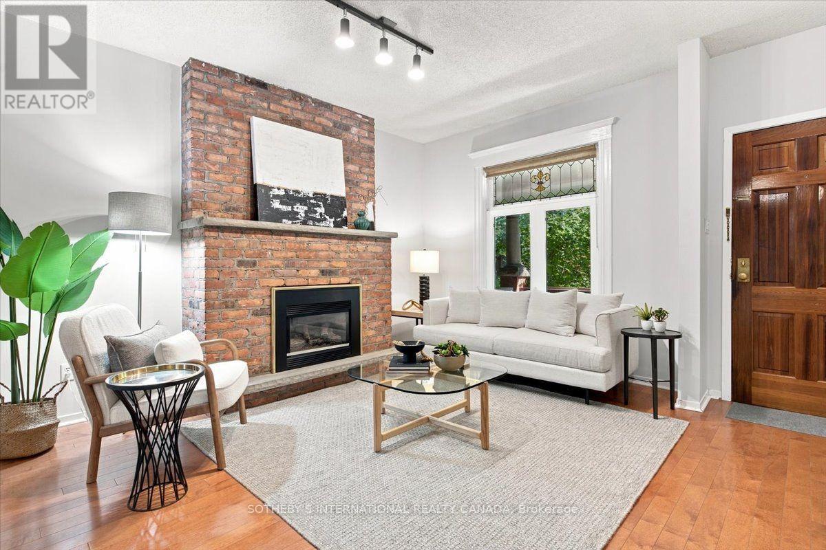 334 Albany Avenue, Toronto, Ontario  M5R 3C9 - Photo 4 - C13759802