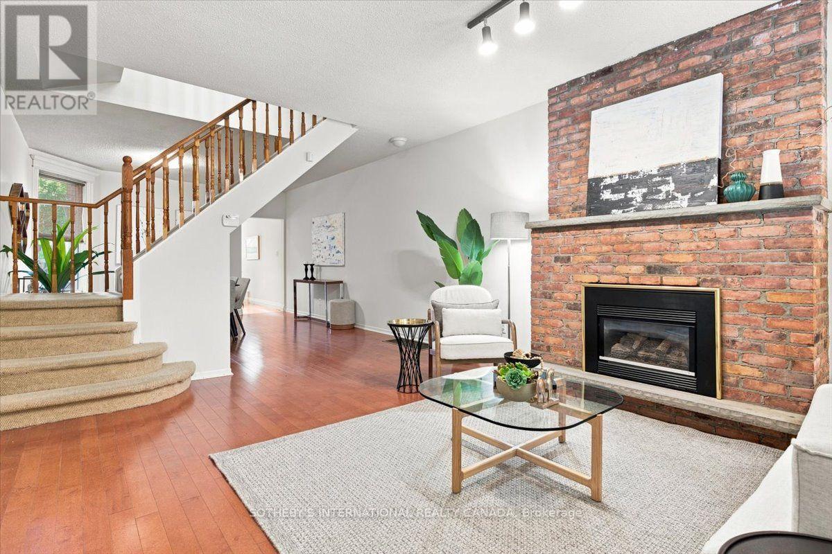 334 Albany Avenue, Toronto, Ontario  M5R 3C9 - Photo 7 - C13759802