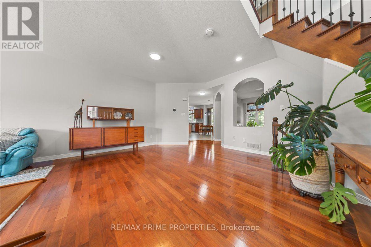 20 Quarry Ridge Drive, Ottawa, Ontario  K1C 7S2 - Photo 10 - X13759870