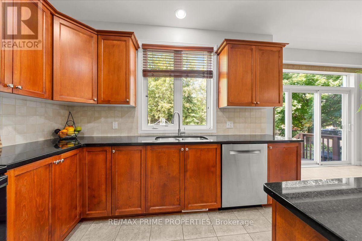 20 Quarry Ridge Drive, Ottawa, Ontario  K1C 7S2 - Photo 15 - X13759870