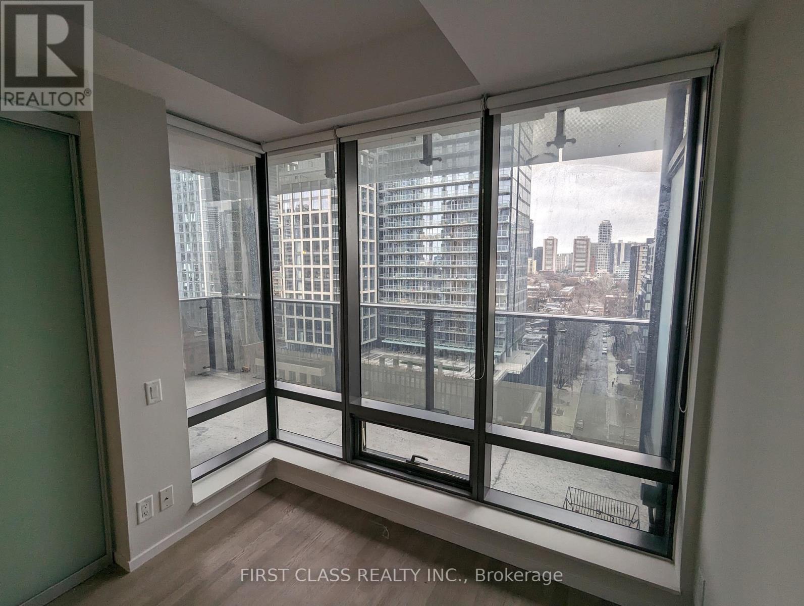 1210 - 5 St. Joseph Street, Toronto, Ontario  M4Y 0B6 - Photo 2 - C13759846