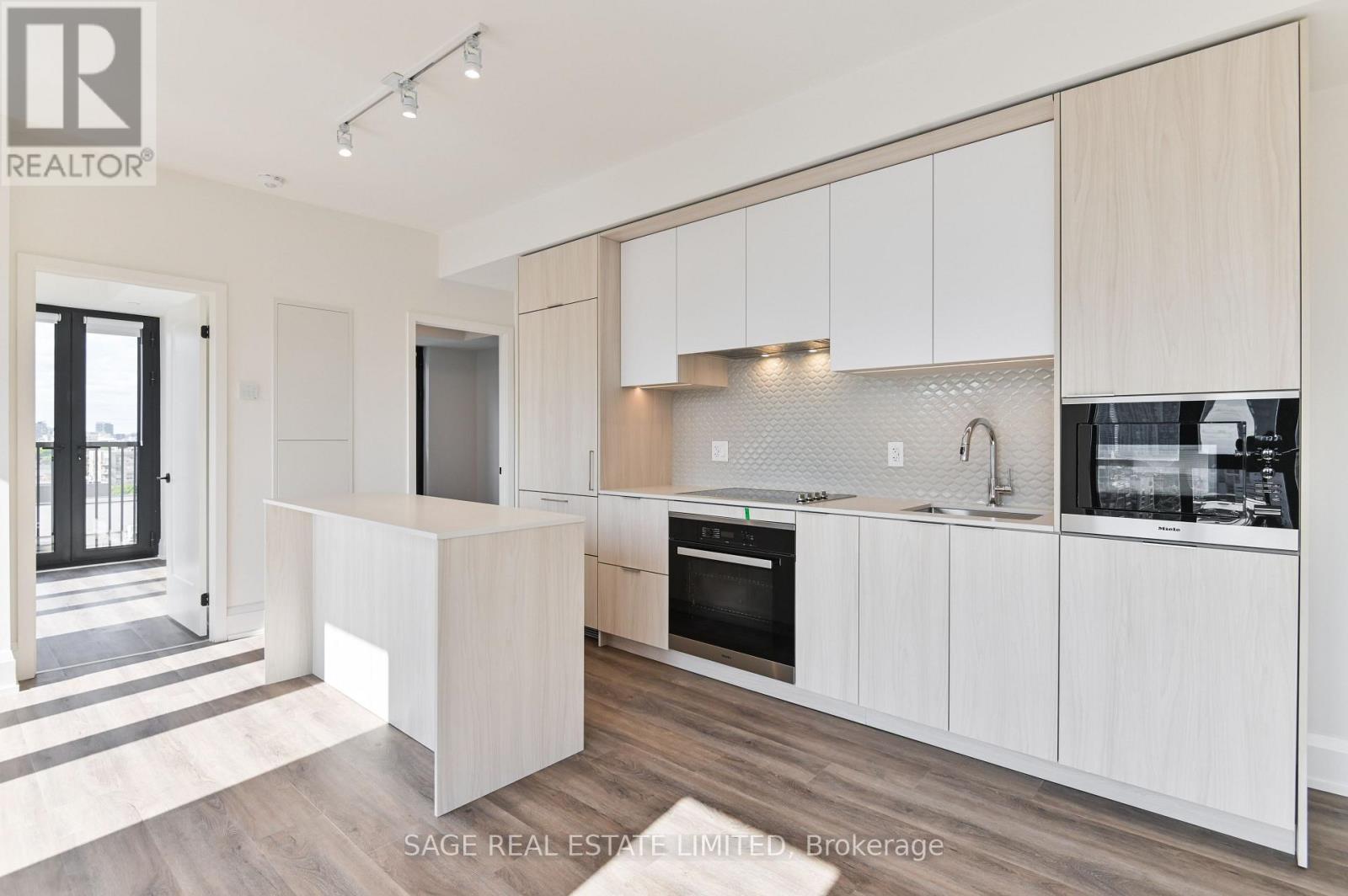 1007 - 123 Portland Street, Toronto, Ontario  M5V 0V9 - Photo 11 - C13759850