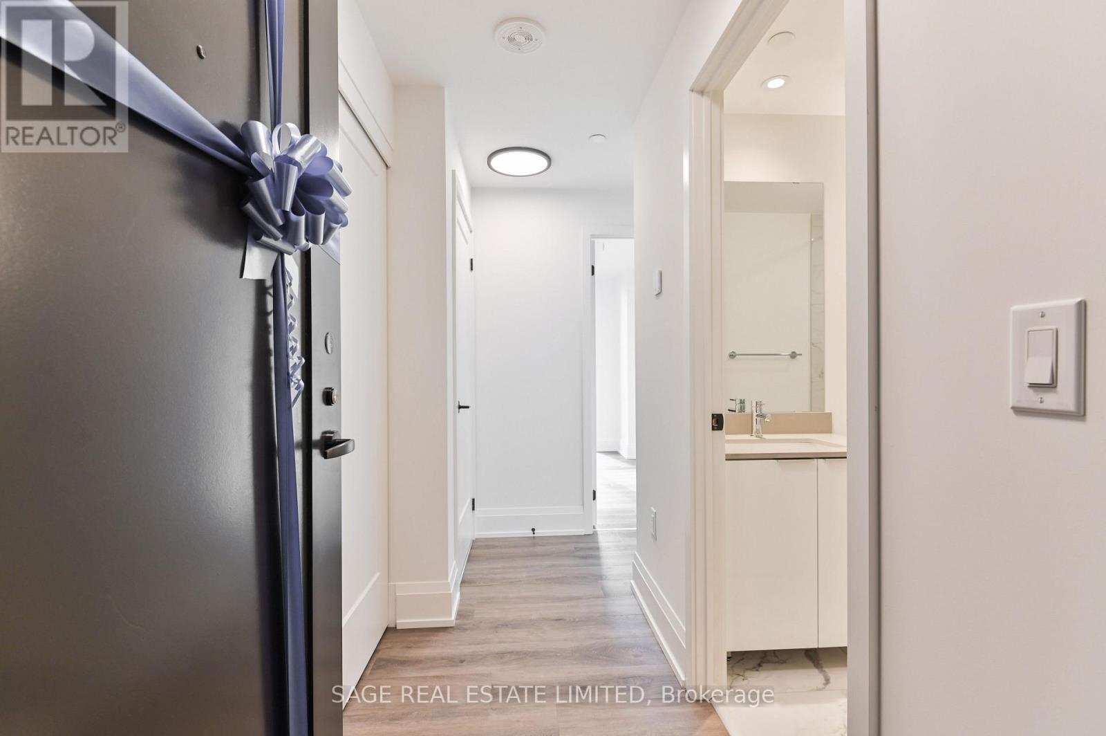 1007 - 123 Portland Street, Toronto, Ontario  M5V 0V9 - Photo 4 - C13759850