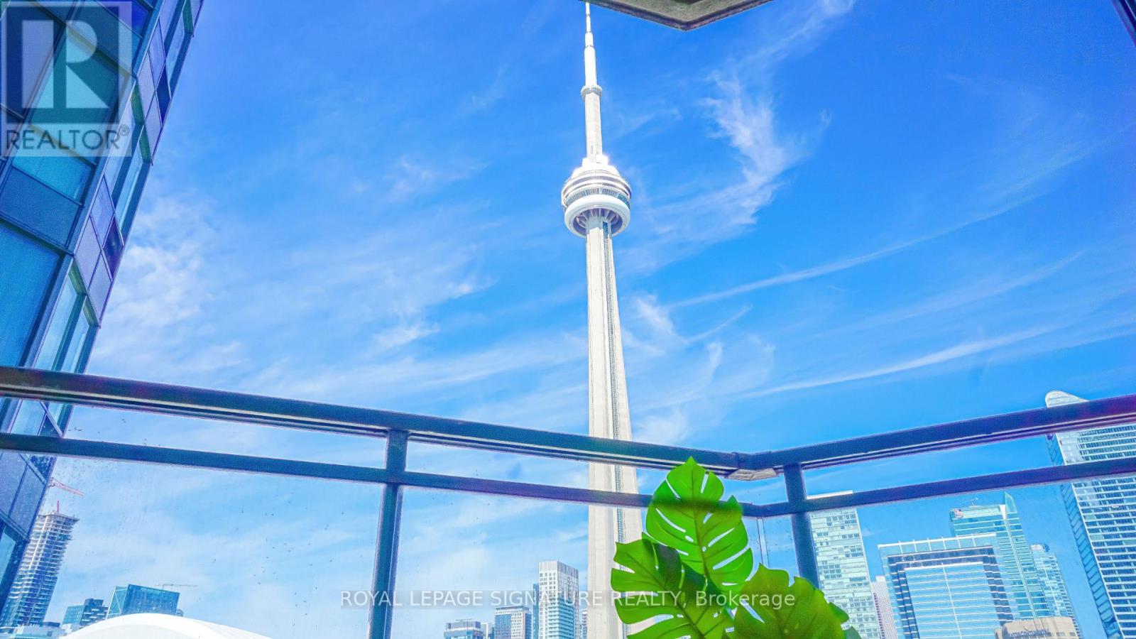 1726 - 230 Queens Quay W, Toronto, Ontario  M5J 2Y7 - Photo 1 - C13759878