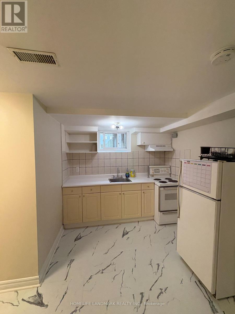 Bsmt #1 - 62 Cresthaven Drive, Toronto, Ontario  M2H 1M3 - Photo 2 - C13759896