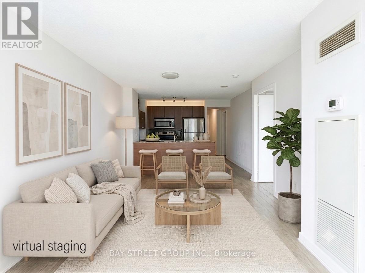 807 - 11 Brunel Court, Toronto, Ontario  M5V 3Y3 - Photo 2 - C13759898