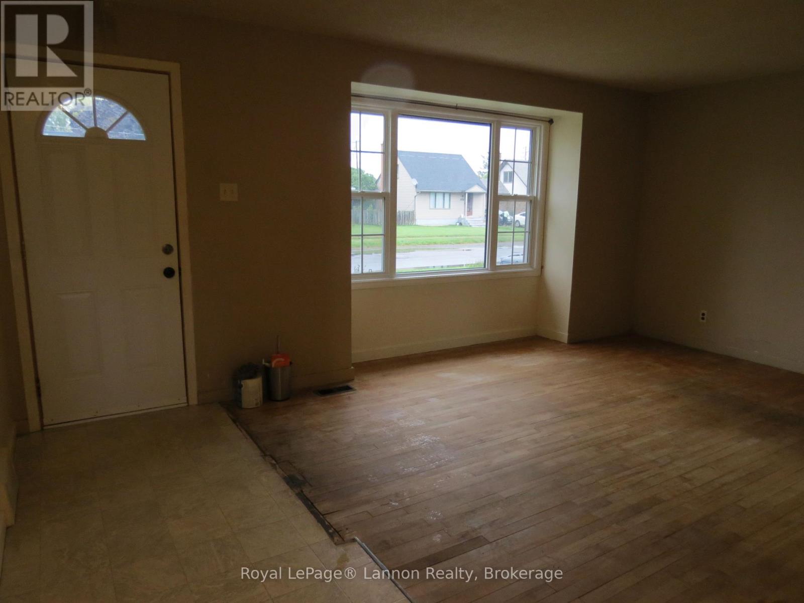 2126 Mcgregor Avenue, Thunder Bay, Ontario  P7E 5G5 - Photo 6 - X13759564
