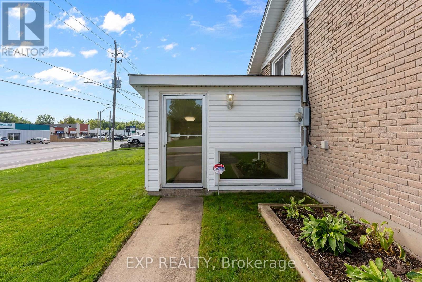 6246 Glengate Street, Niagara Falls, Ontario  L2E 5S3 - Photo 32 - X13759568