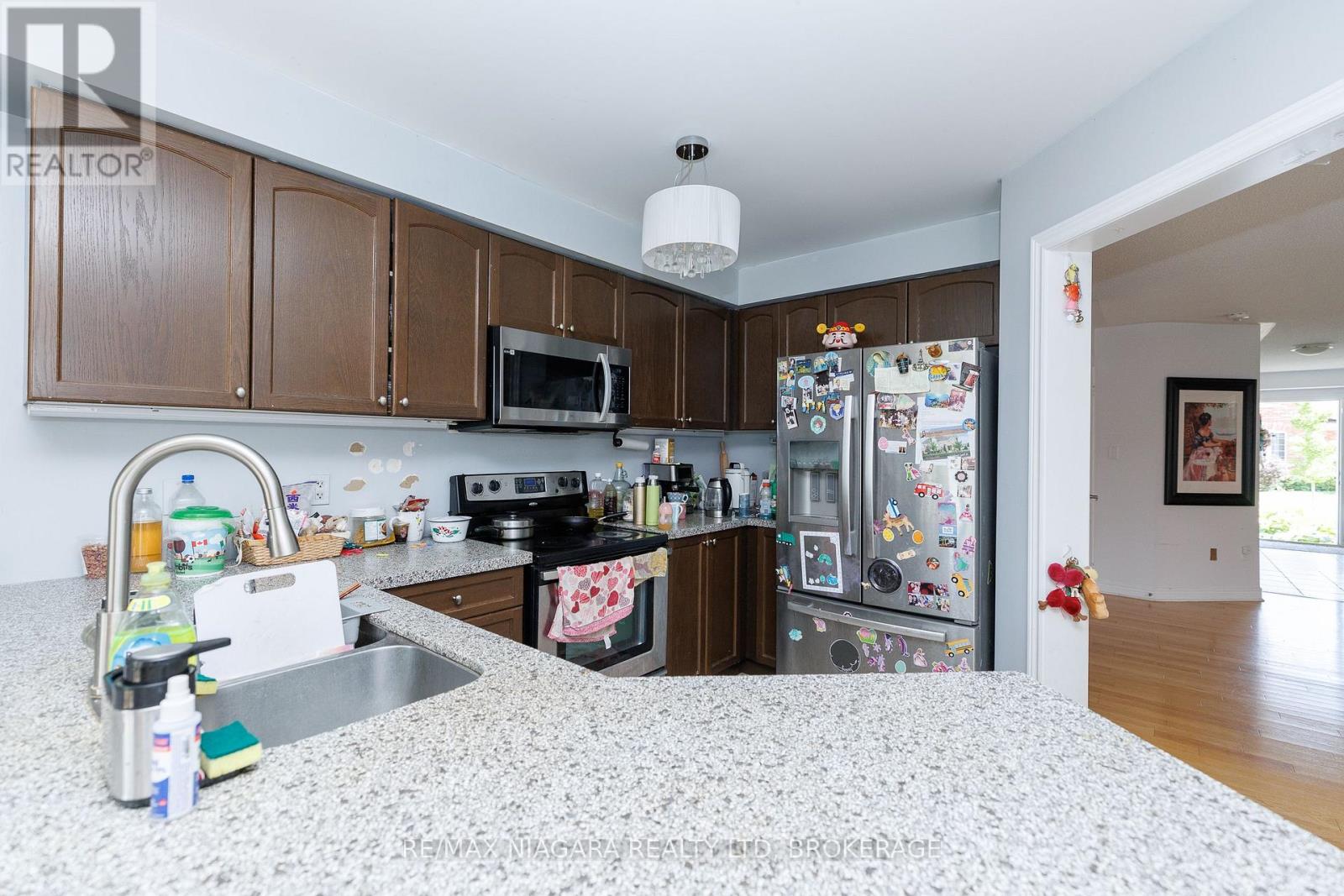 33 Colonel Lyall Street, St. Catharines, Ontario  L2P 0B3 - Photo 12 - X13759638