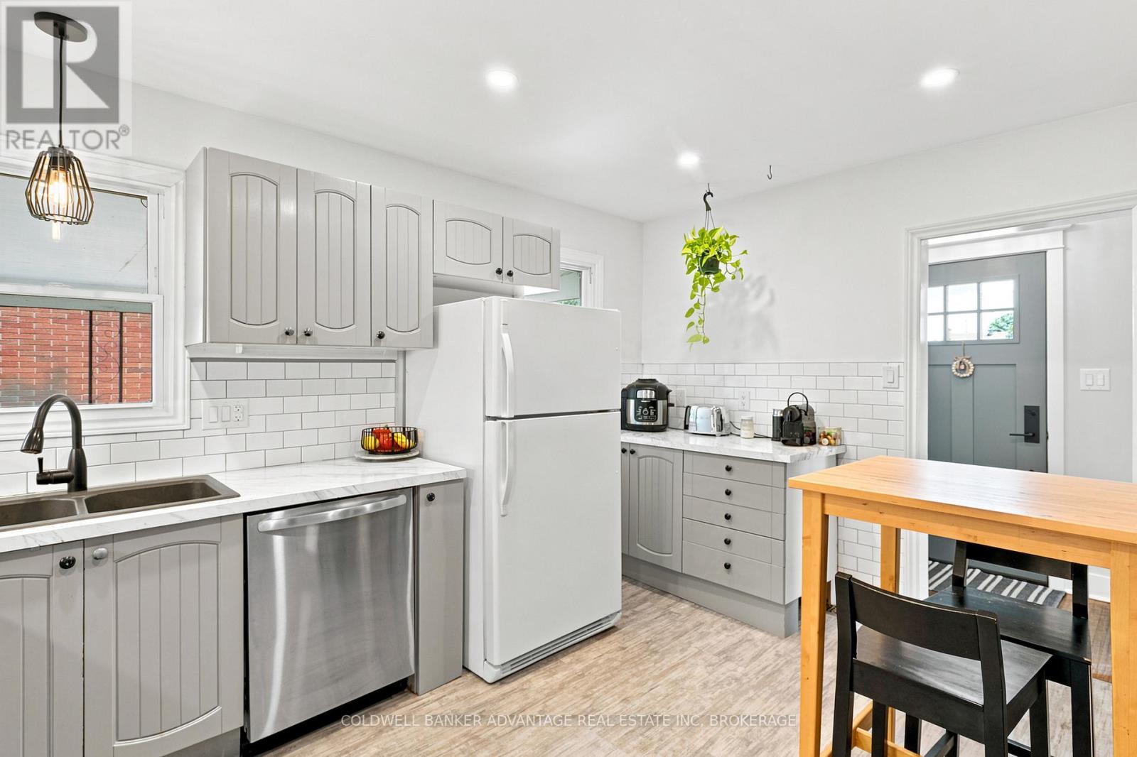 5888 Keith Street, Niagara Falls, Ontario  L2J 1J9 - Photo 13 - X13759684