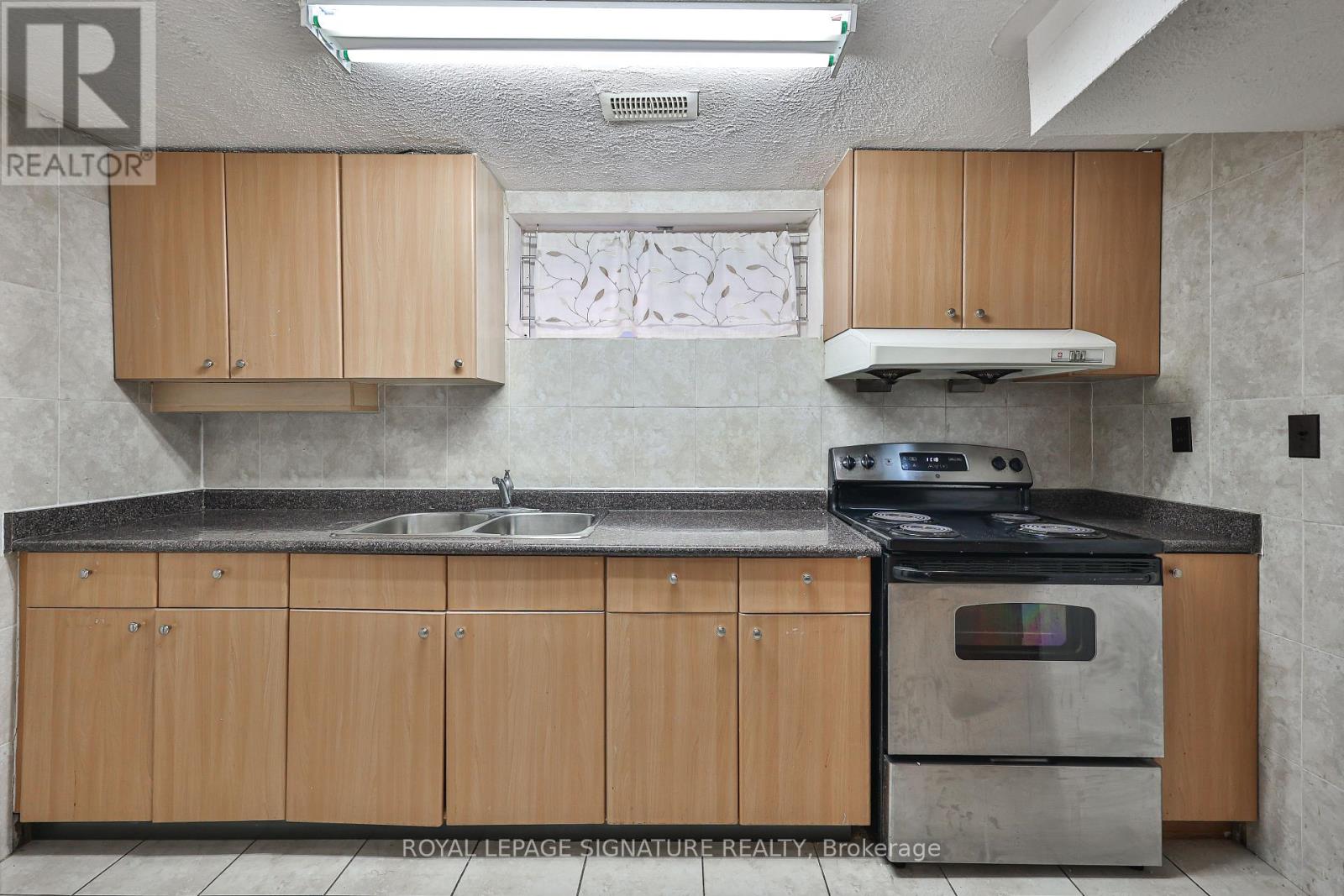 3 Presley Avenue, Toronto, Ontario  M1L 3P4 - Photo 25 - E13759552