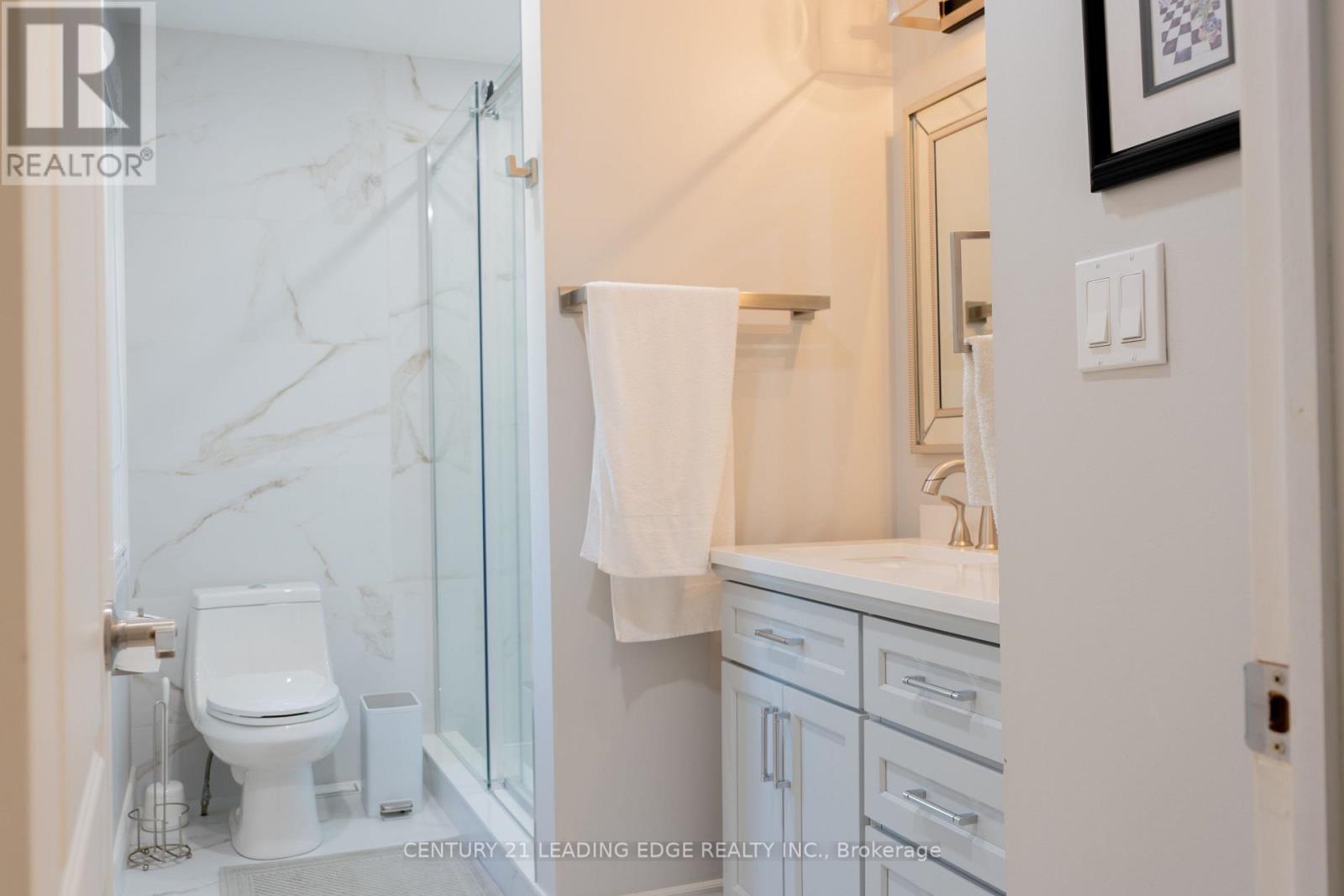 53 Ault Crescent, Whitby, Ontario  L1M 2G7 - Photo 26 - E13759674