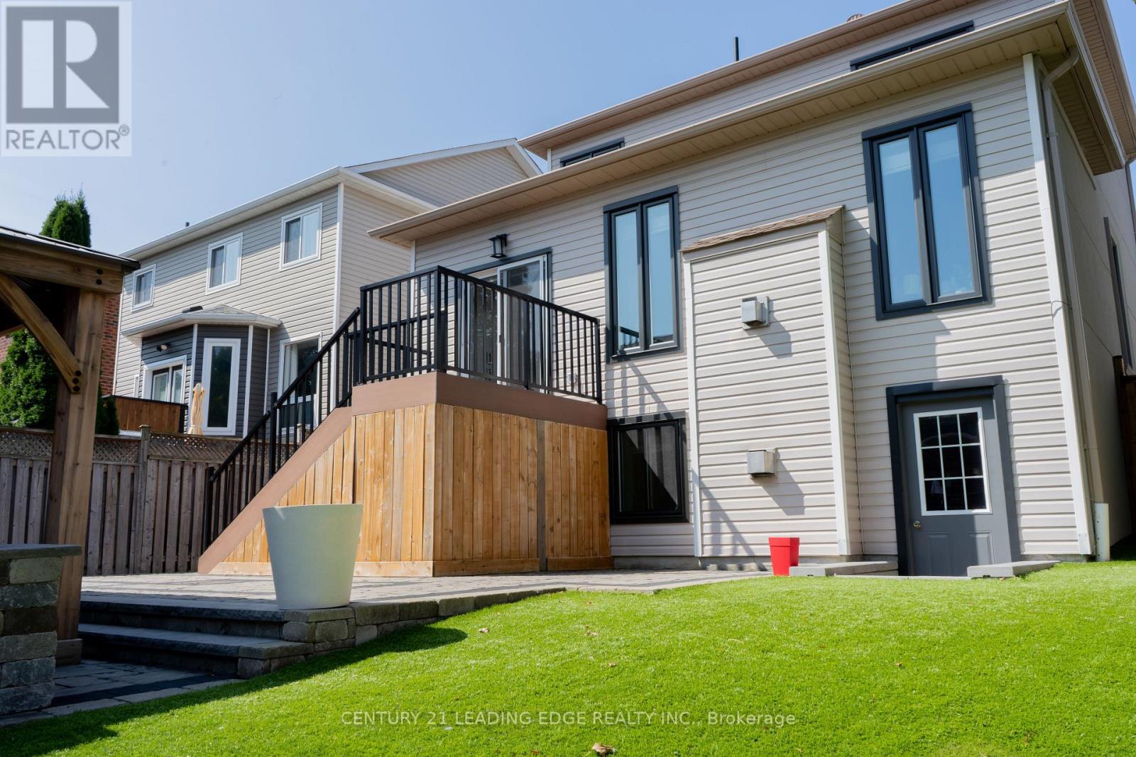 53 Ault Crescent, Whitby, Ontario  L1M 2G7 - Photo 45 - E13759674