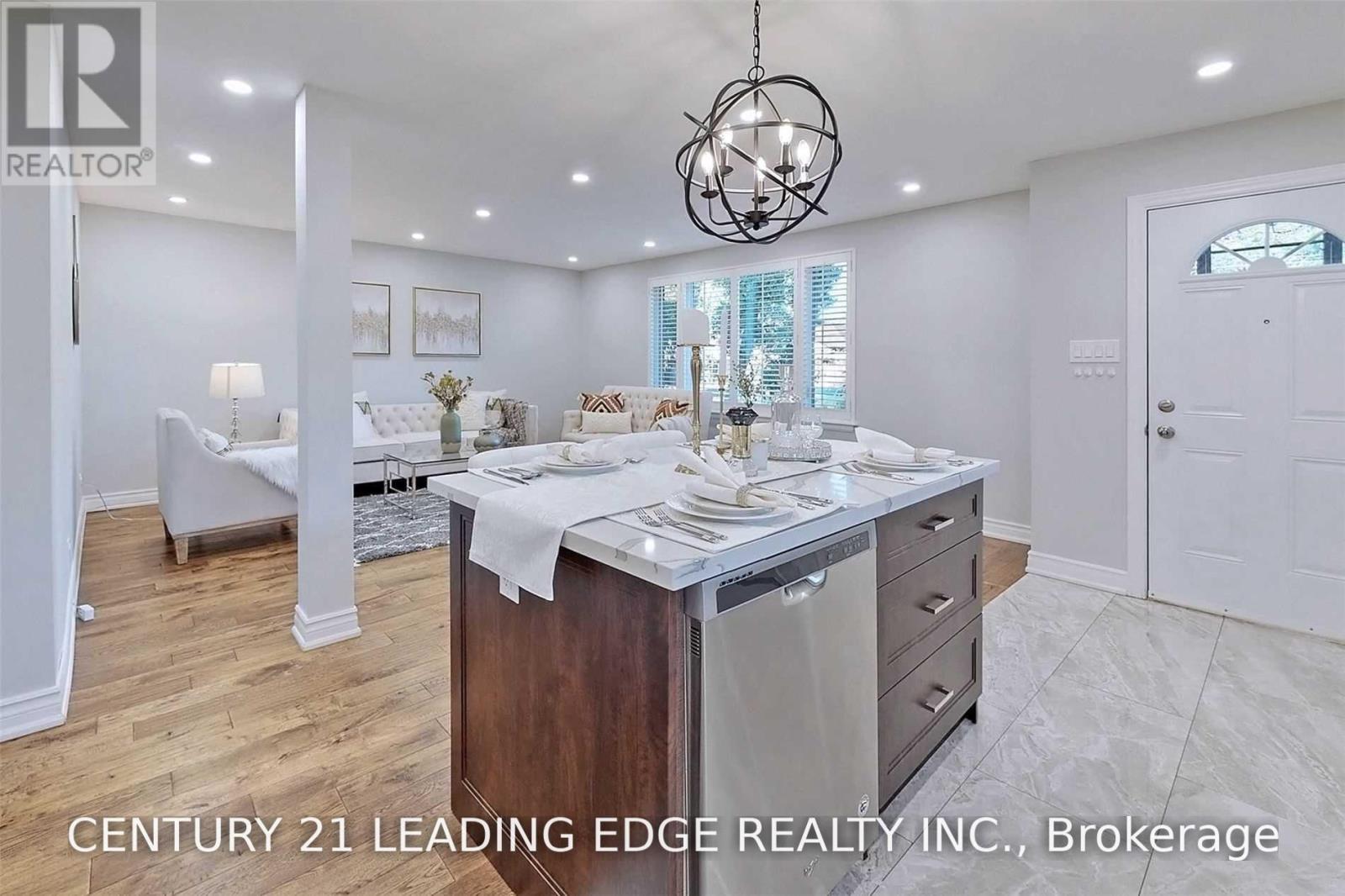 Main - 170 Ellington Drive, Toronto, Ontario  M1R 3Y3 - Photo 9 - E13759710