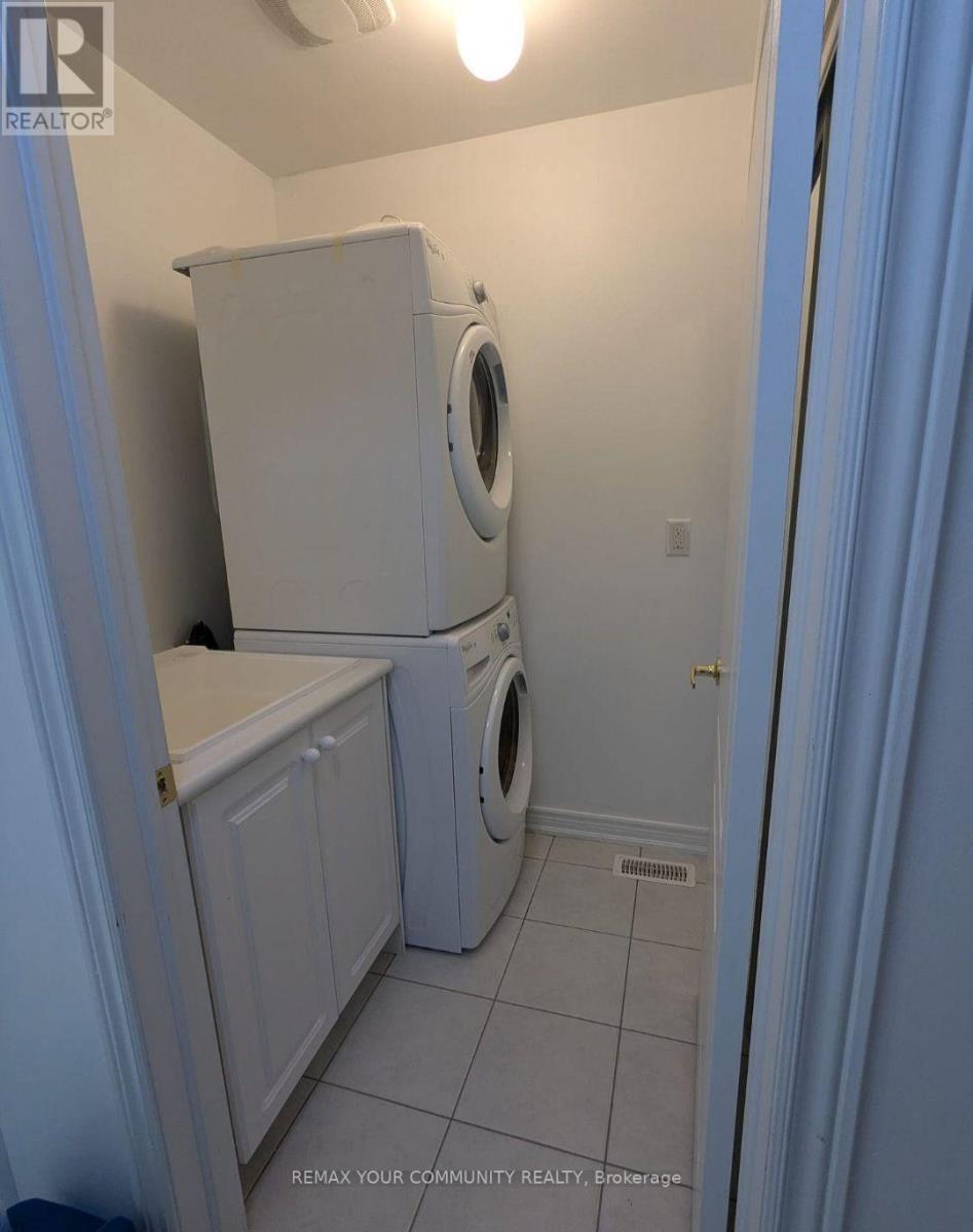 1 Lily Cup Avenue, Toronto, Ontario  M1L 0H4 - Photo 13 - E13759730