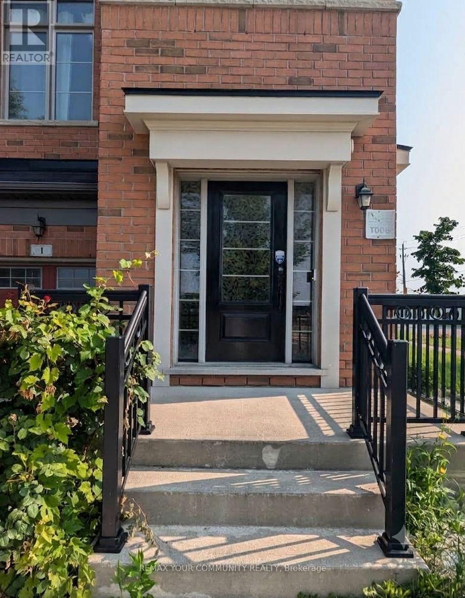 1 Lily Cup Avenue, Toronto, Ontario  M1L 0H4 - Photo 3 - E13759730