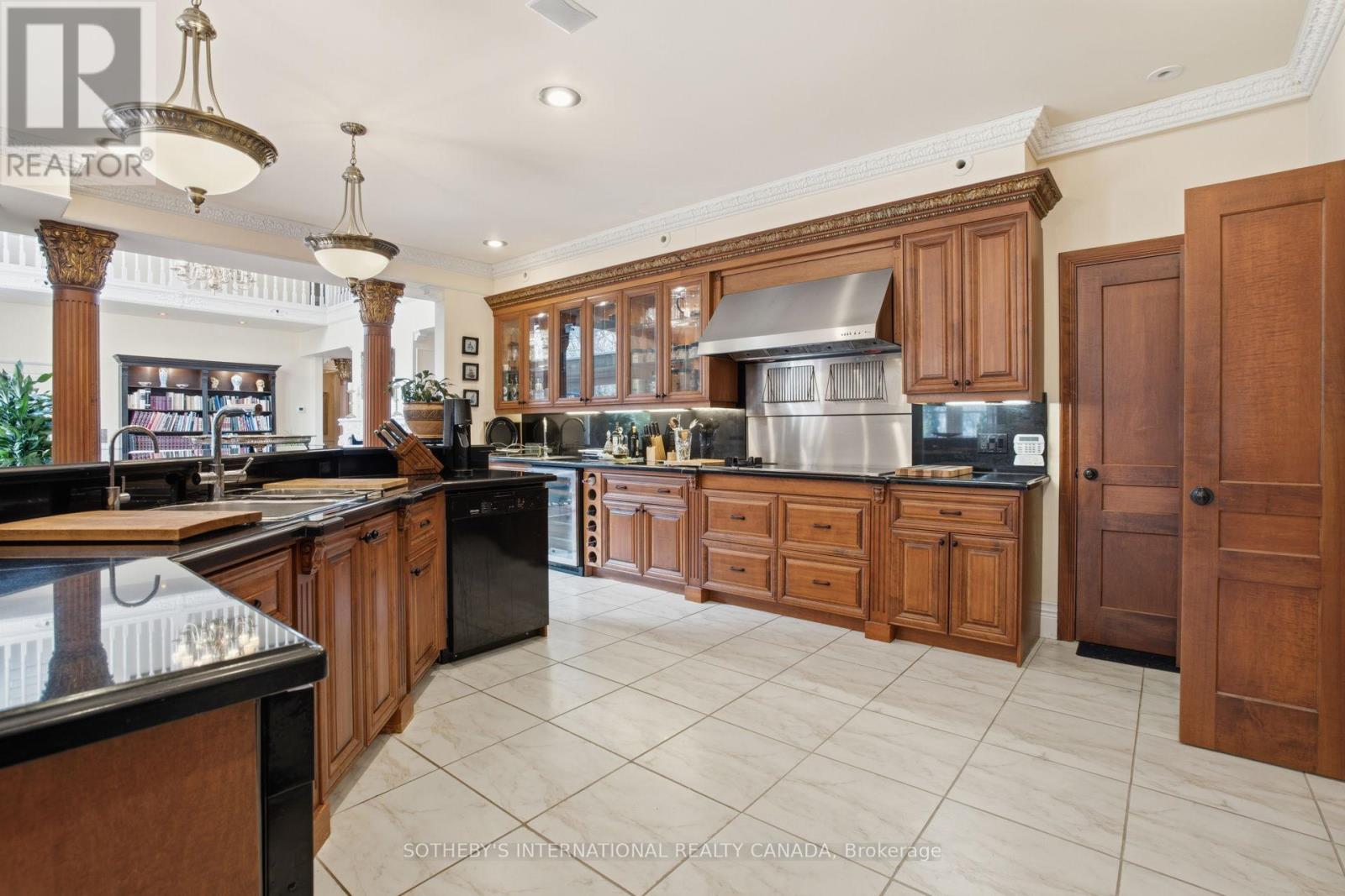 55 Pine Ridge Drive, Toronto, Ontario  M1M 2X6 - Photo 13 - E13759734
