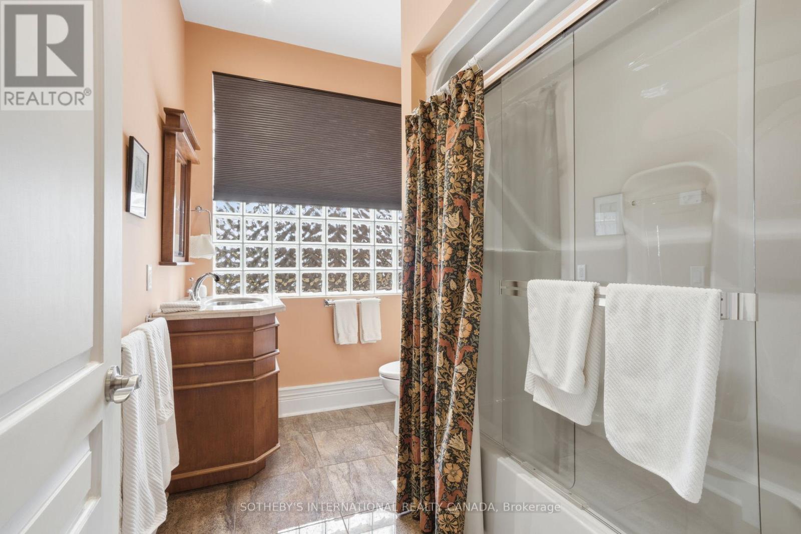 55 Pine Ridge Drive, Toronto, Ontario  M1M 2X6 - Photo 18 - E13759734