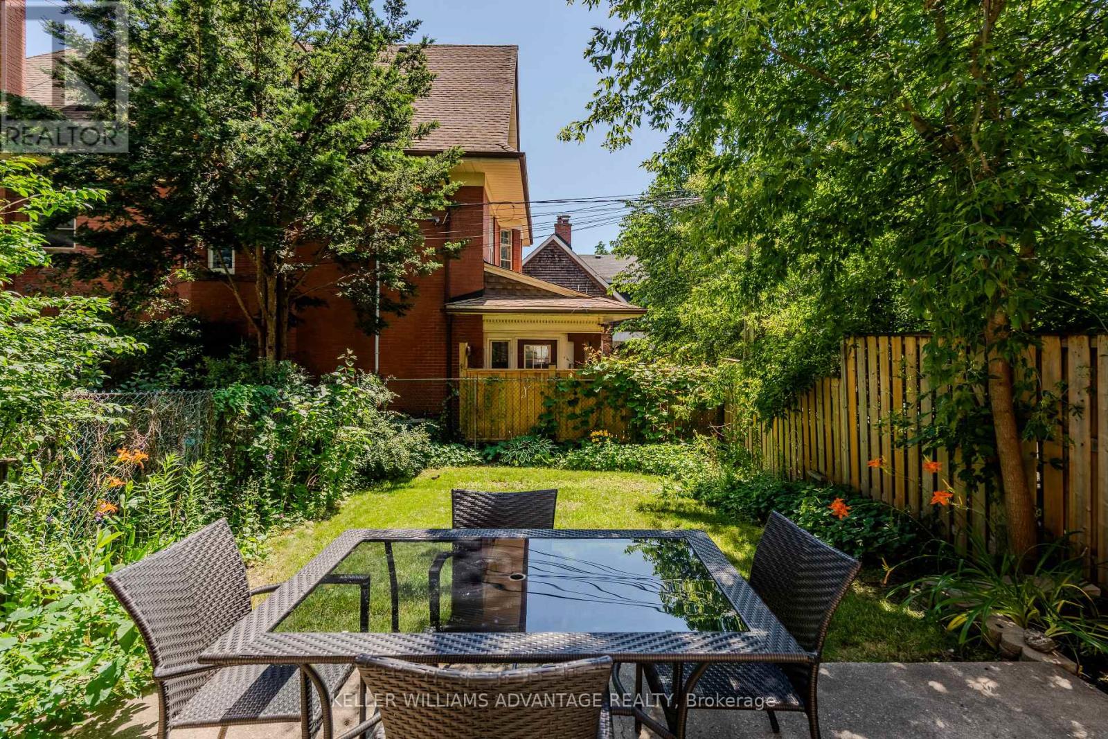 3 Columbine Avenue, Toronto, Ontario M4L 1P2 - Photo 35 - E13759746
