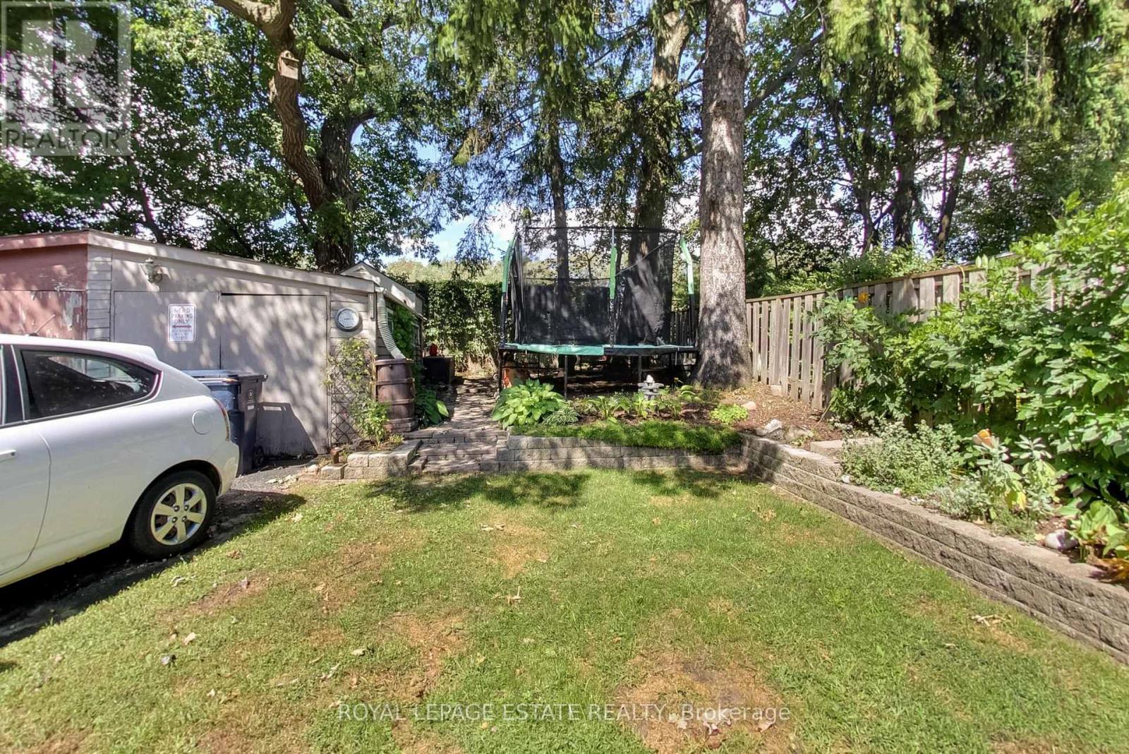 64 Wildwood Crescent, Toronto, Ontario  M4L 2K7 - Photo 19 - E13759912
