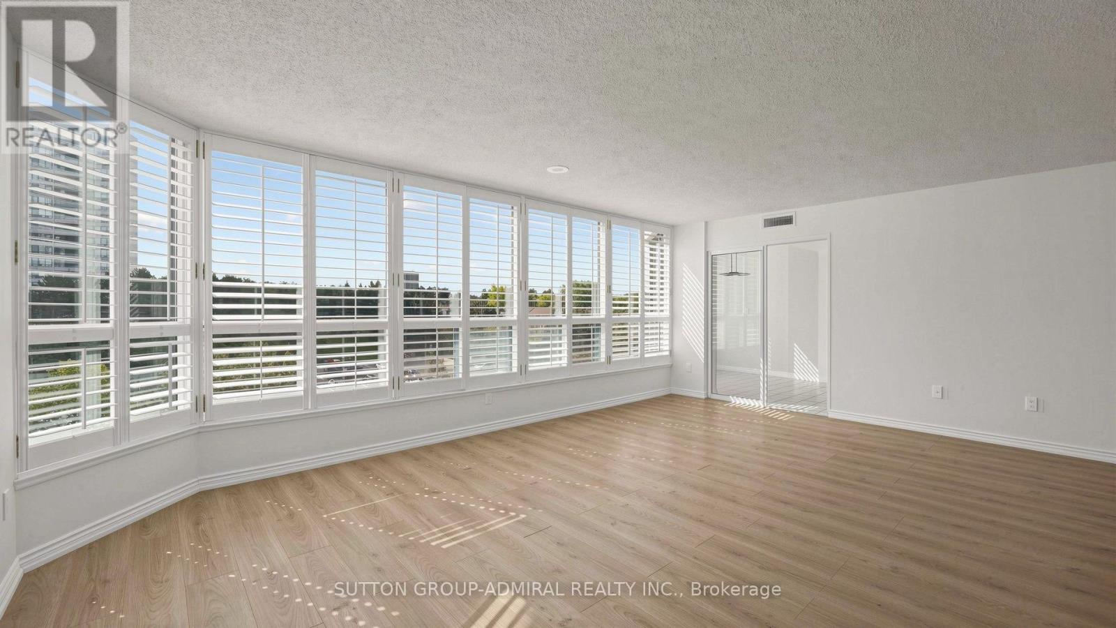 701 - 1 Clark Avenue W, Vaughan (Crestwood-Springfarm-Yorkhill), Ontario  L4J 7Y6 - Photo 11 - N13733560