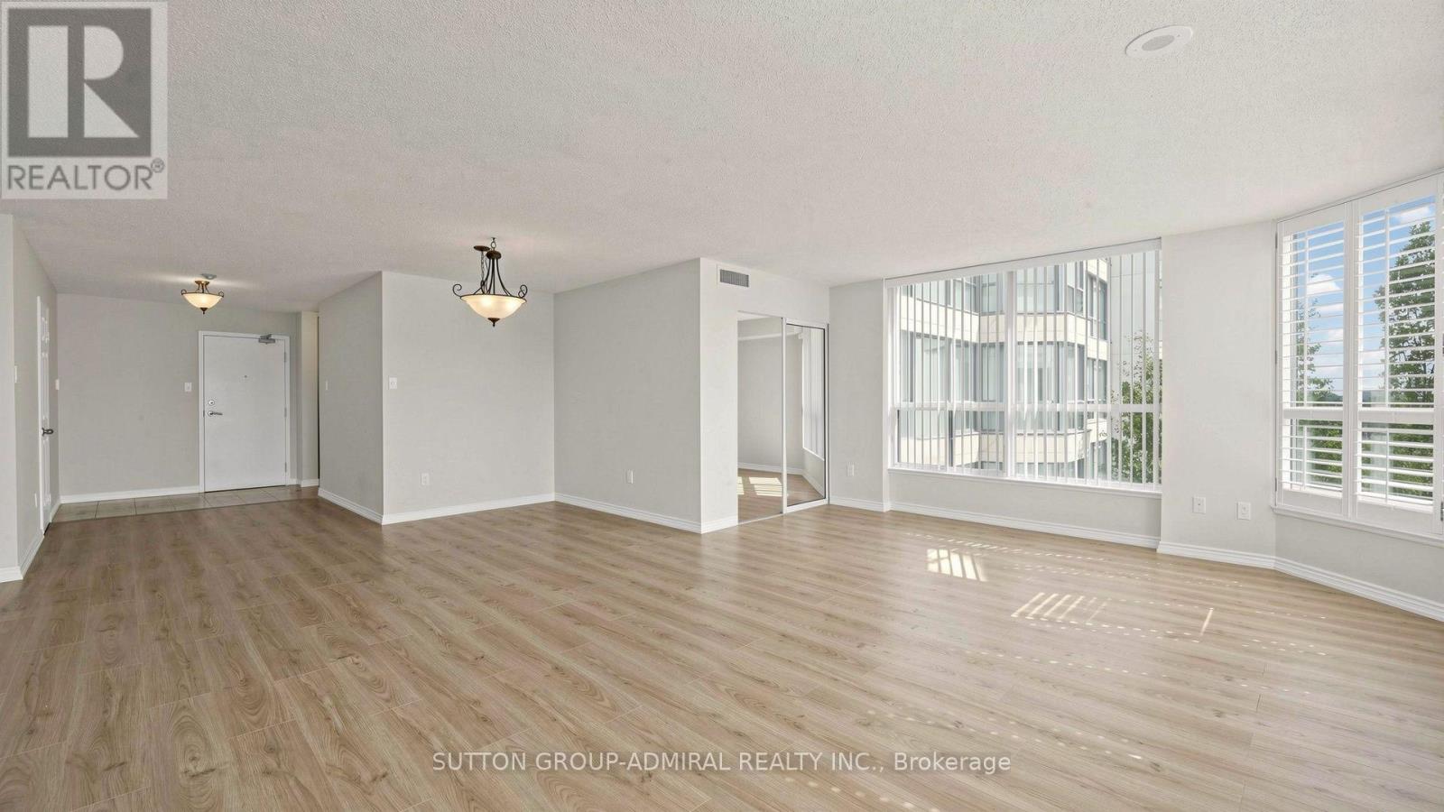 701 - 1 Clark Avenue W, Vaughan (Crestwood-Springfarm-Yorkhill), Ontario  L4J 7Y6 - Photo 13 - N13733560