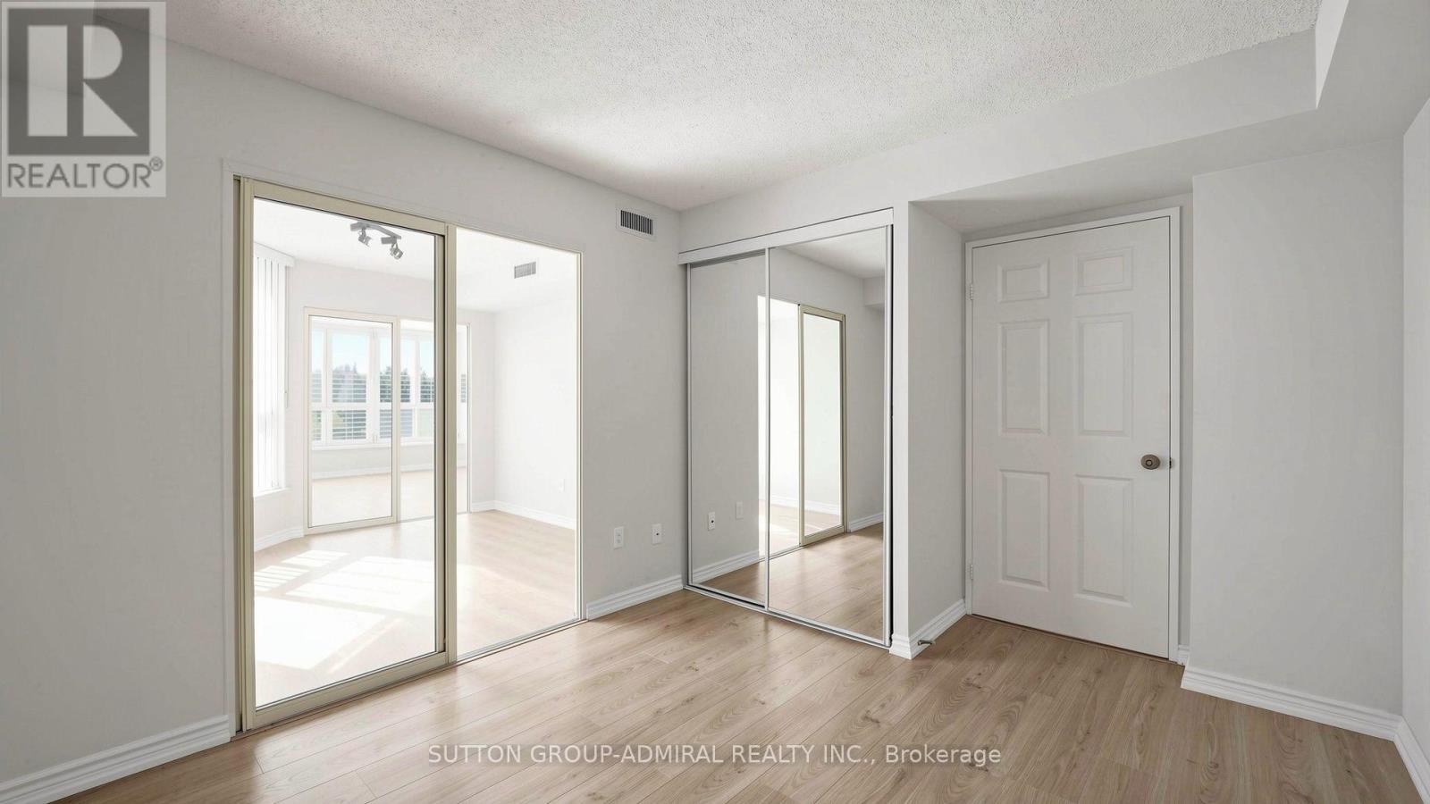 701 - 1 Clark Avenue W, Vaughan (Crestwood-Springfarm-Yorkhill), Ontario  L4J 7Y6 - Photo 25 - N13733560