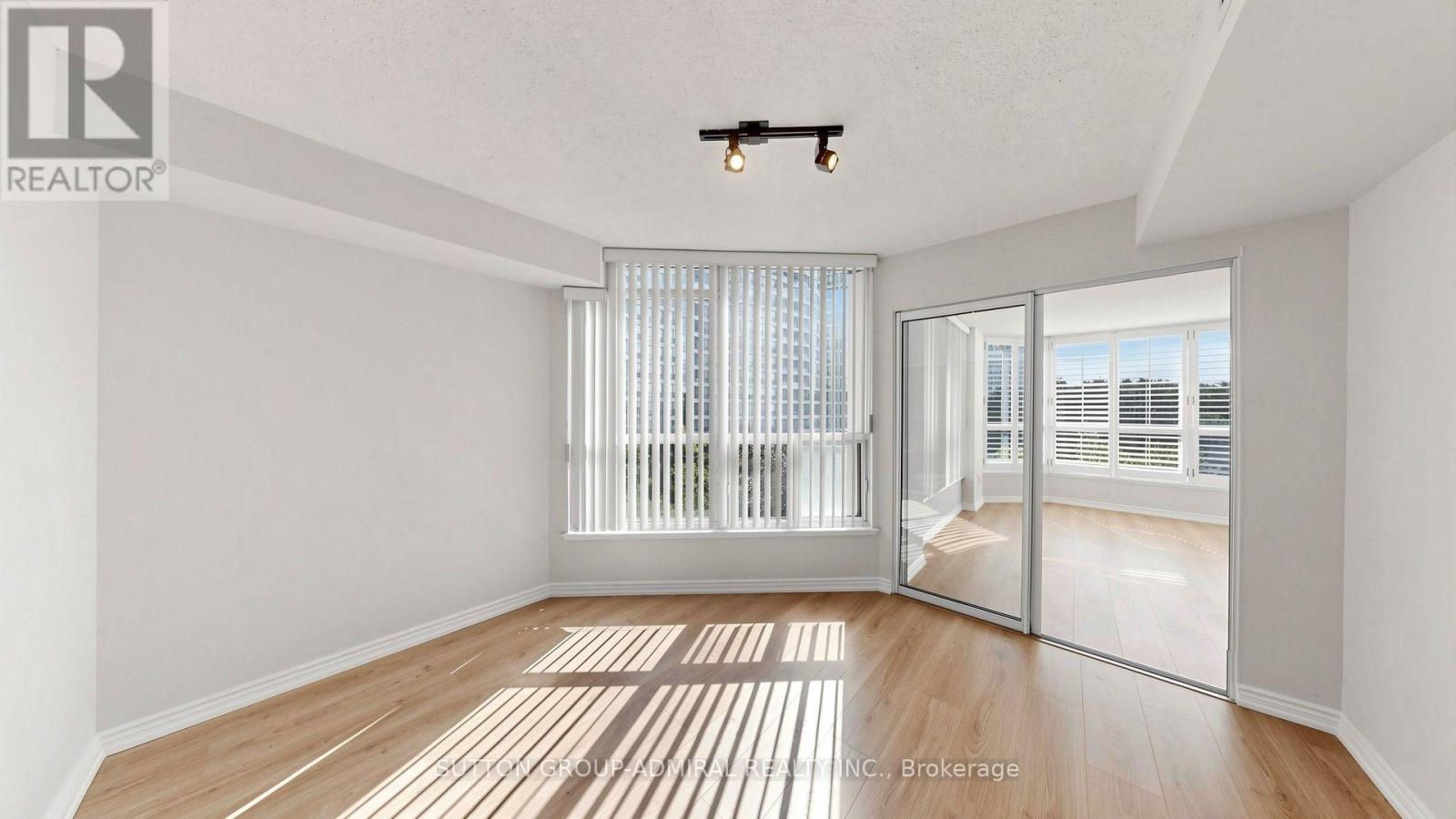 701 - 1 Clark Avenue W, Vaughan (Crestwood-Springfarm-Yorkhill), Ontario  L4J 7Y6 - Photo 28 - N13733560